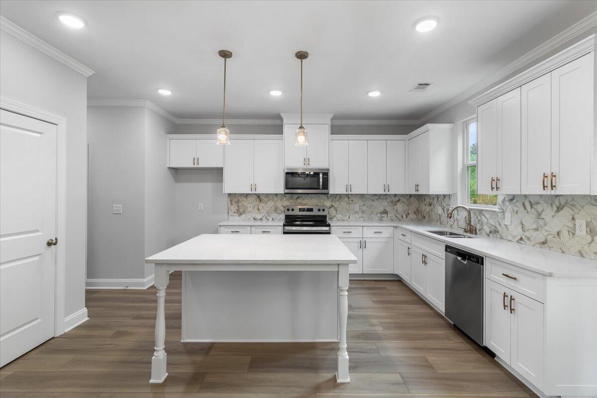 11-Cafe Area to Kitchen