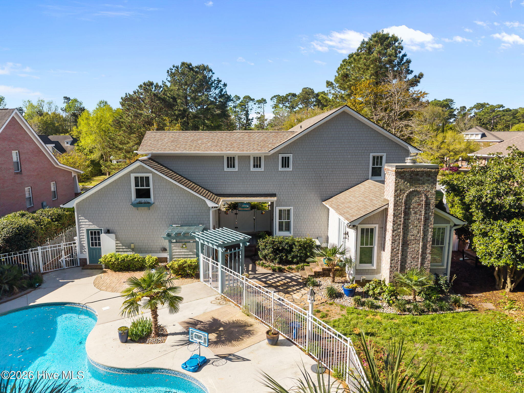 100565239 | Photo 68