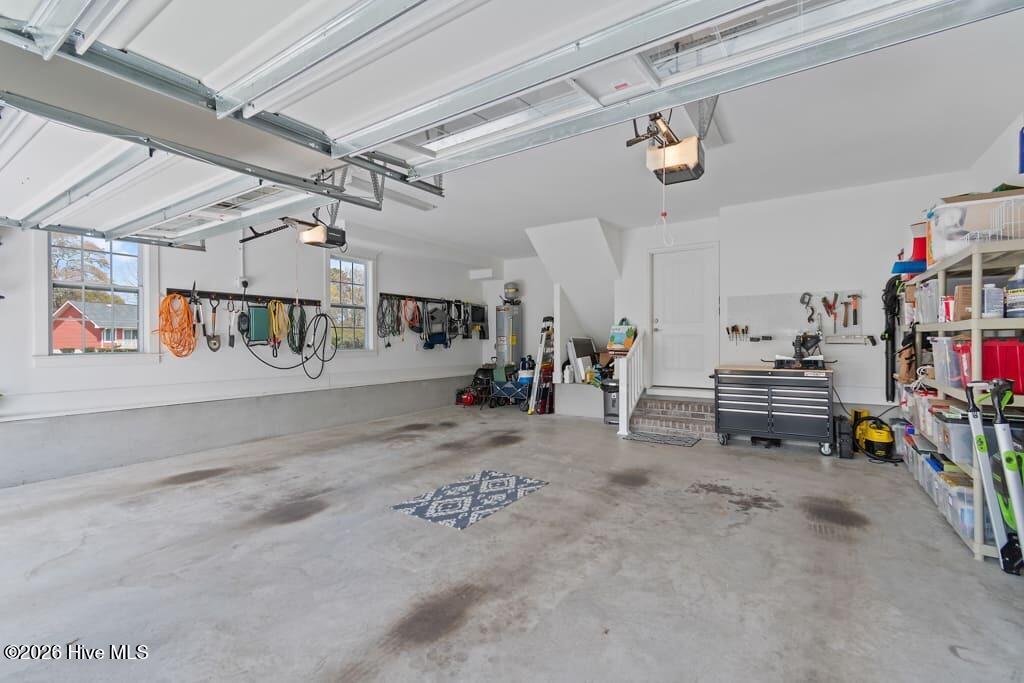 100562919 | Photo 63