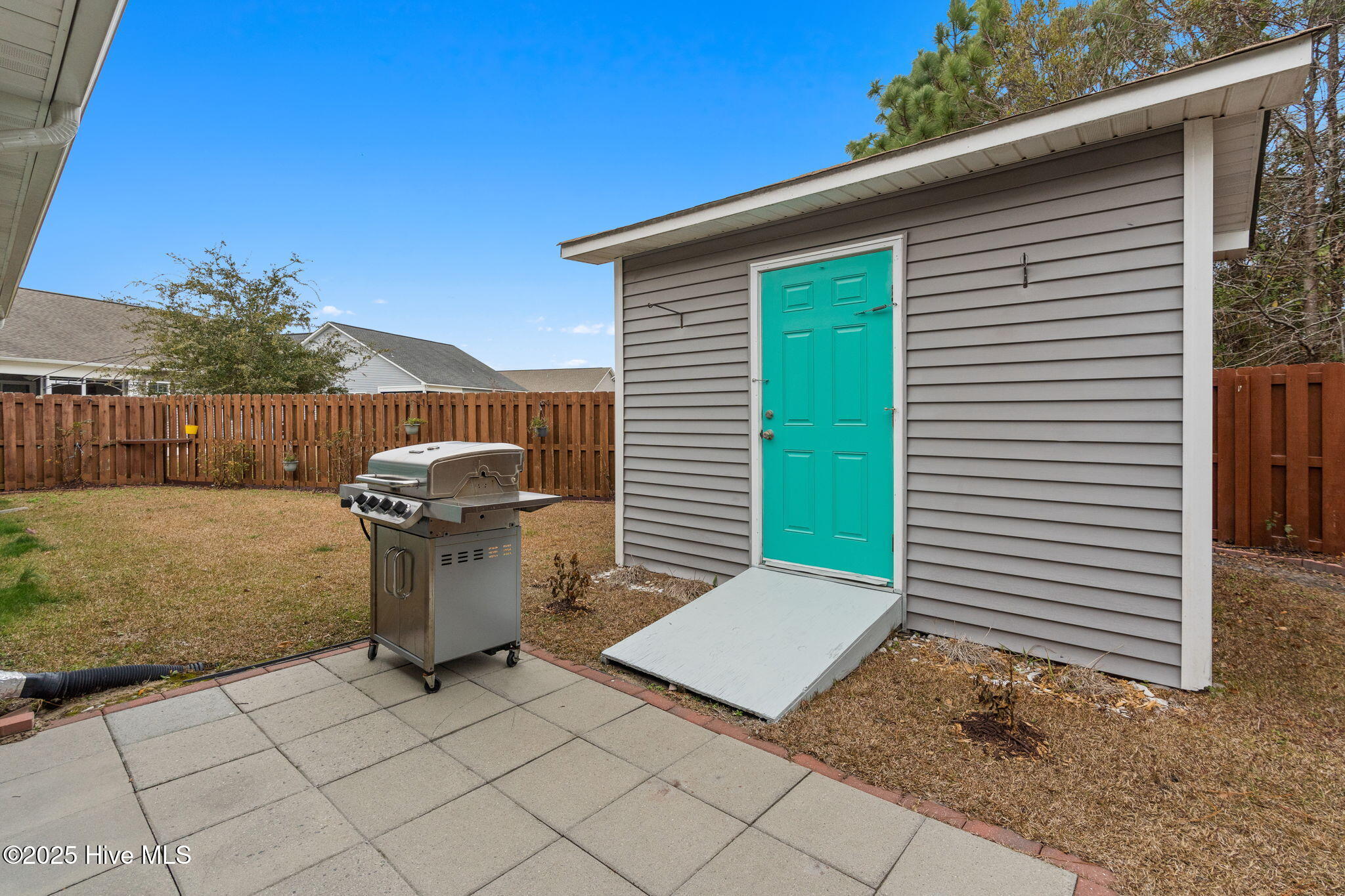 100546939 | Photo 36