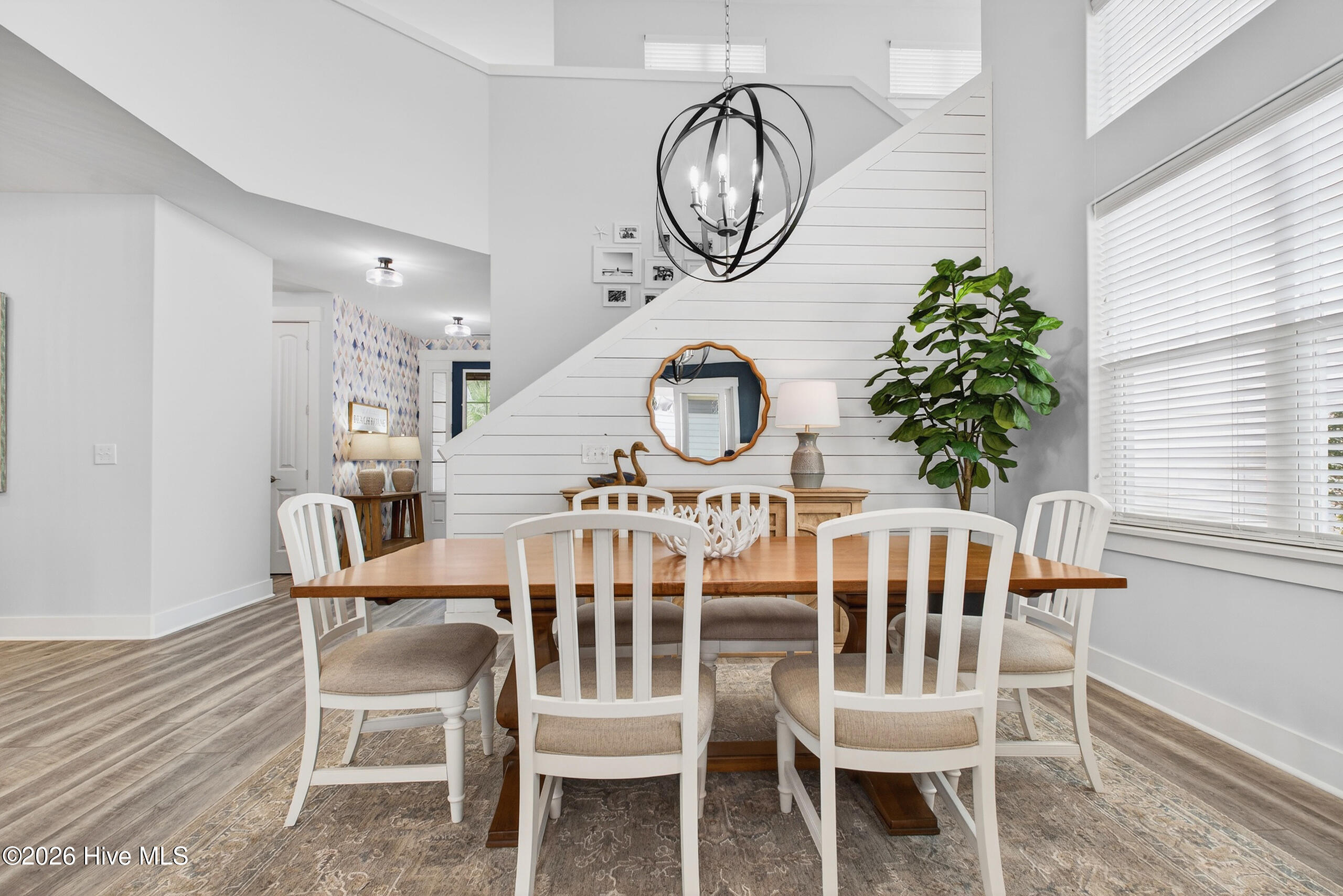 100559730 | Photo 28