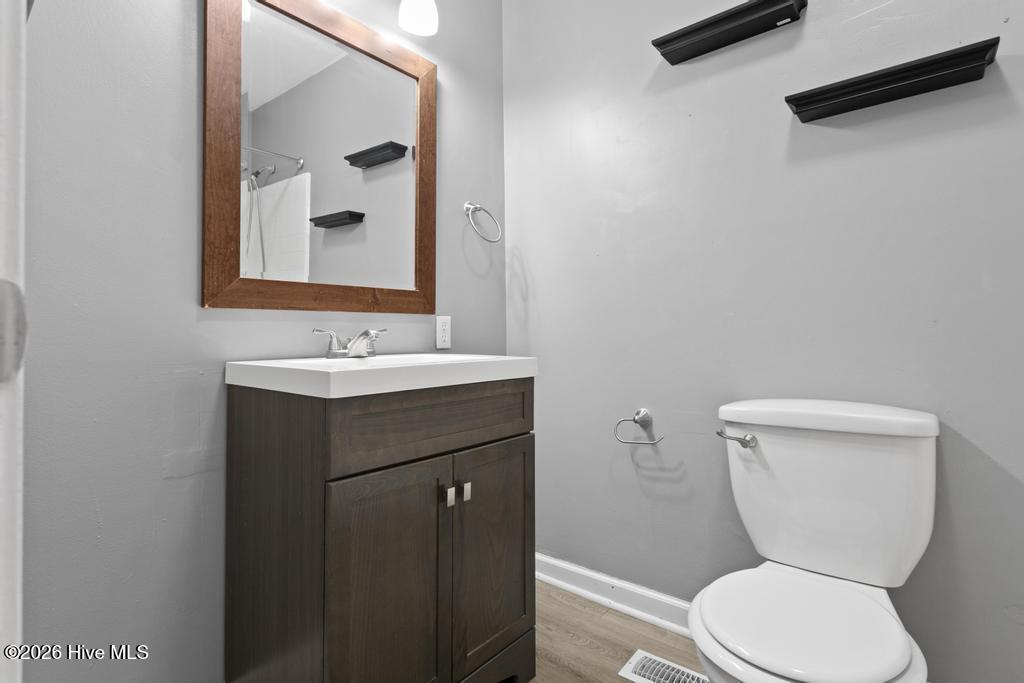 100567608 | Photo 16