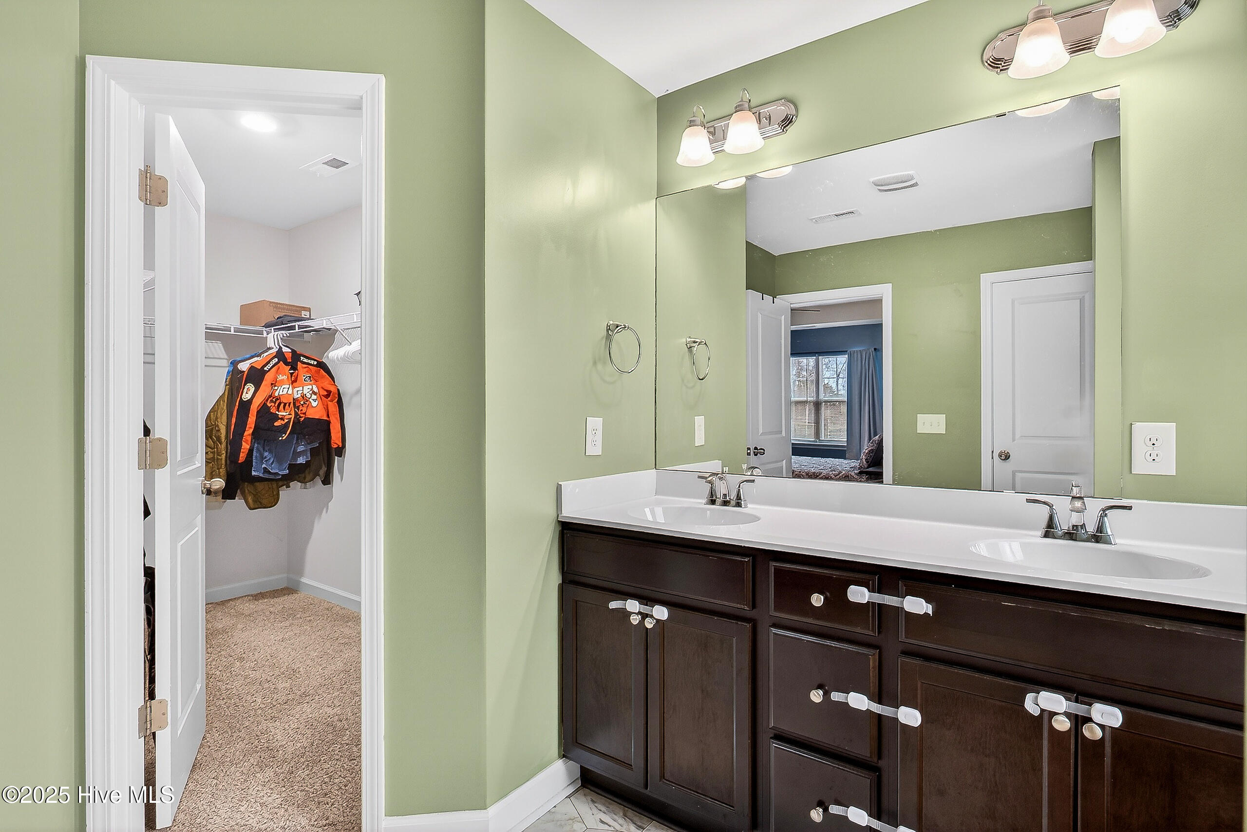 100544724 | Photo 19