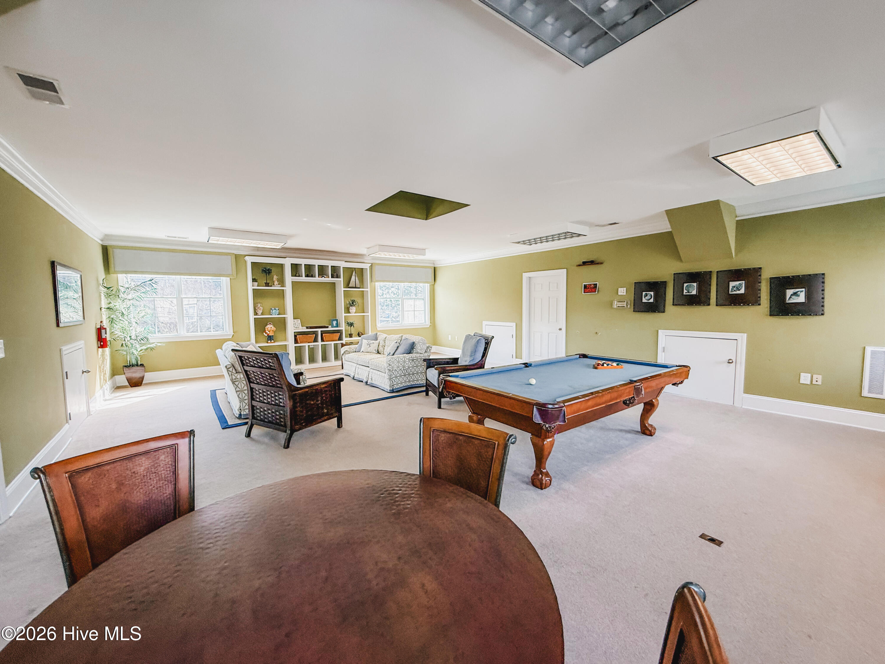 100554593 | Photo 44