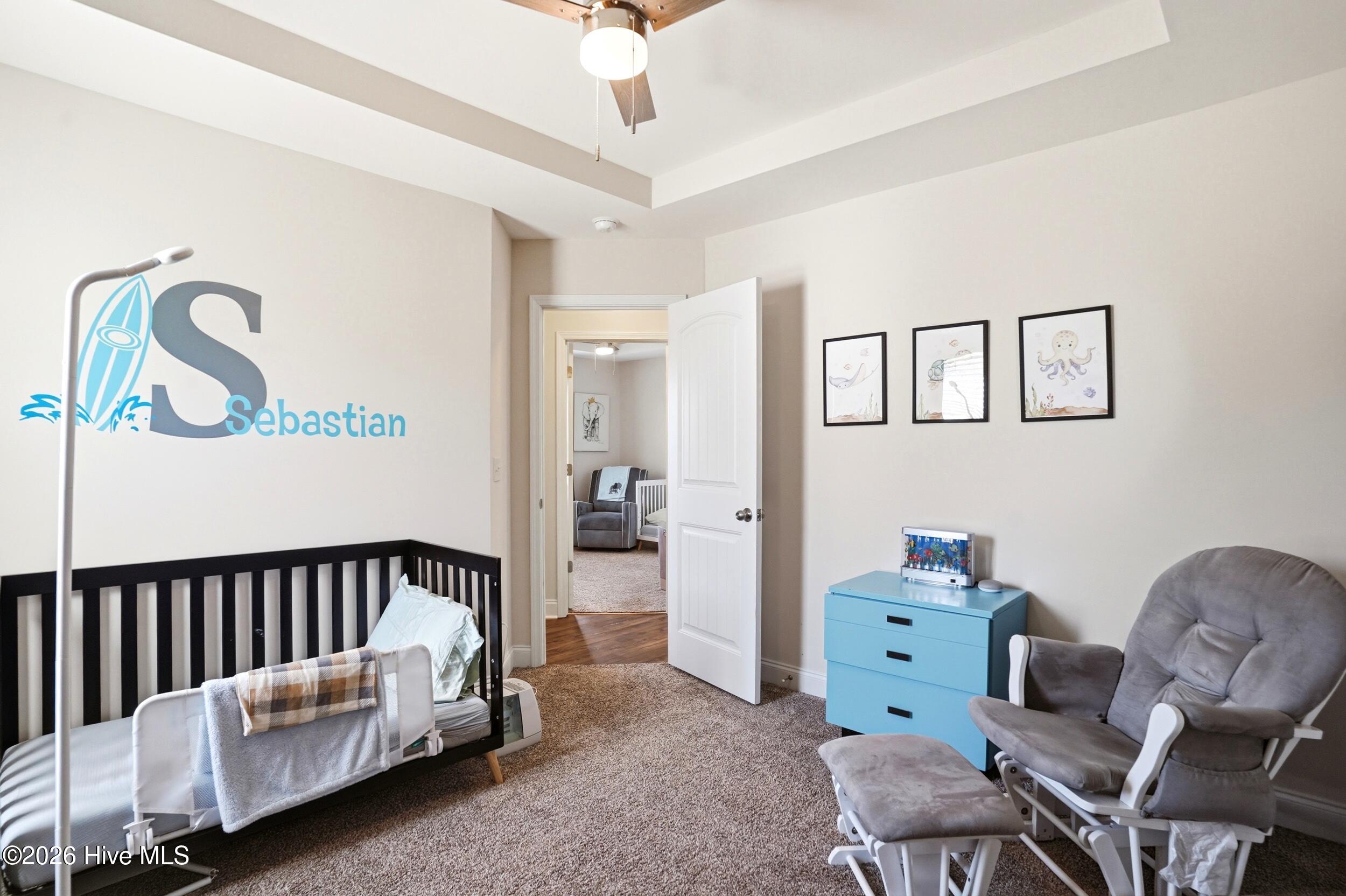 100570398 | Photo 25