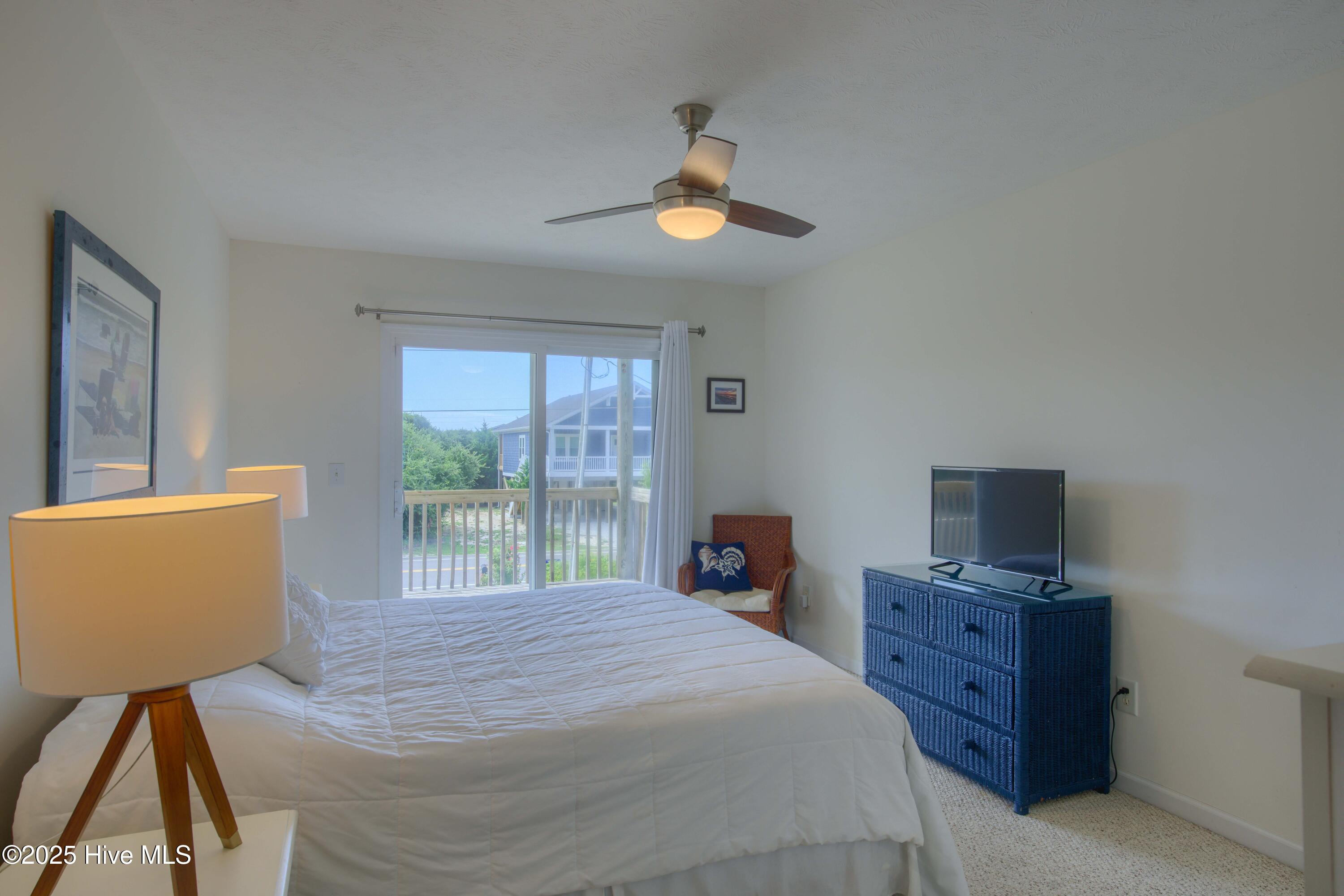 100524182 | Photo 30