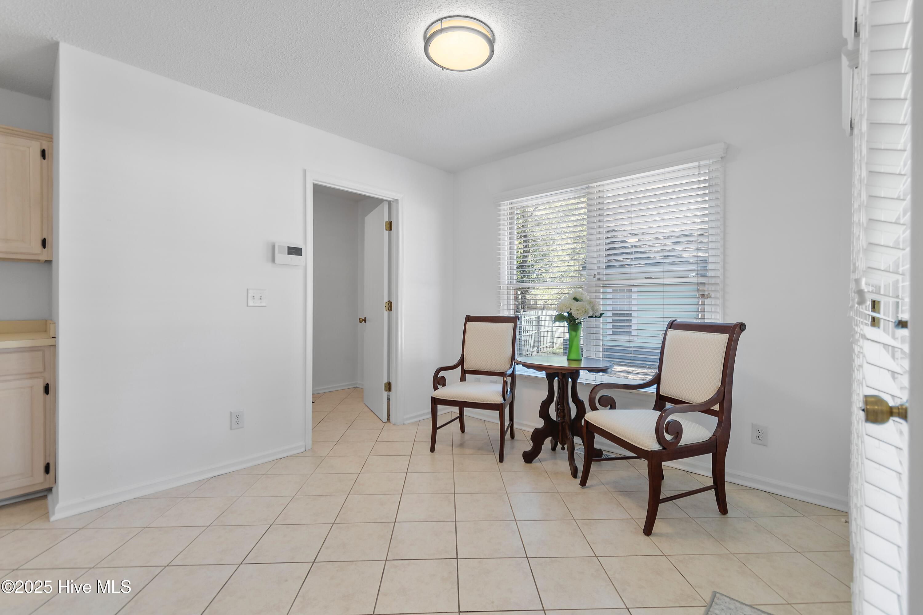 100539605 | Photo 16