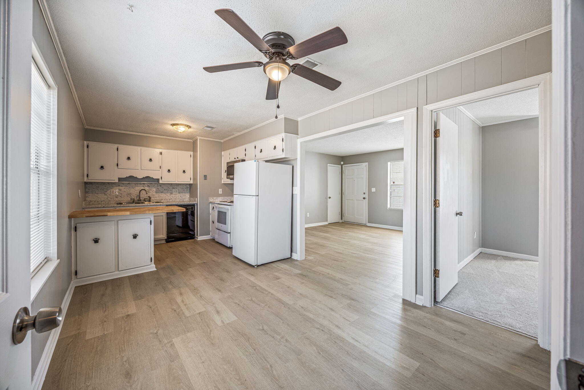 24-web-or-mls-2965 Meadowbrook Drive-24