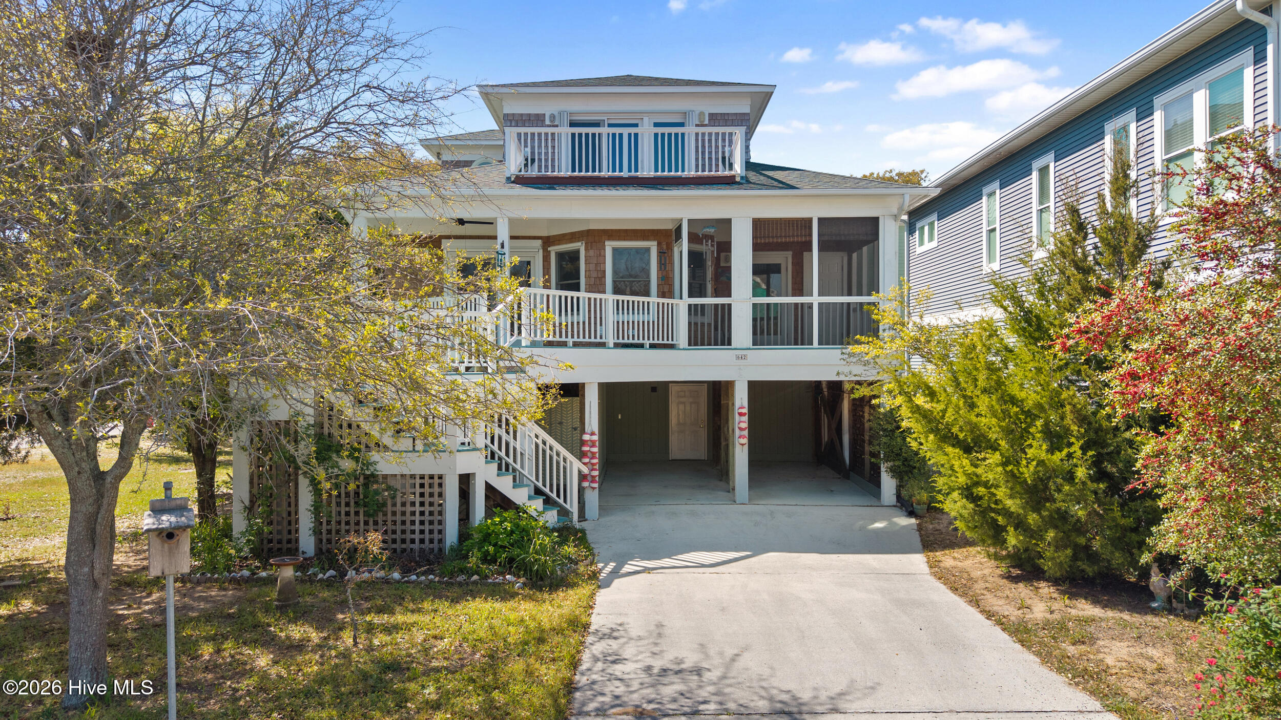 100535794 | Photo 83