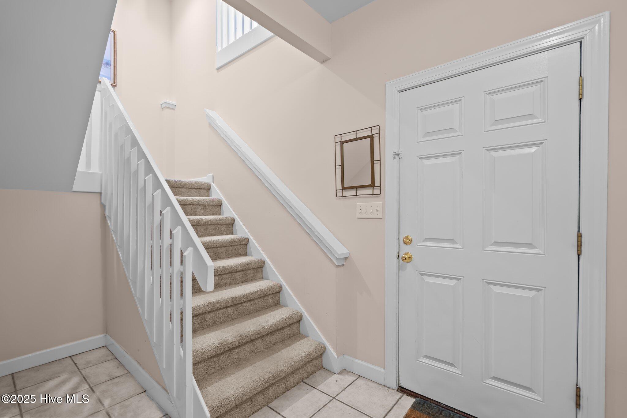 100506590 | Photo 42