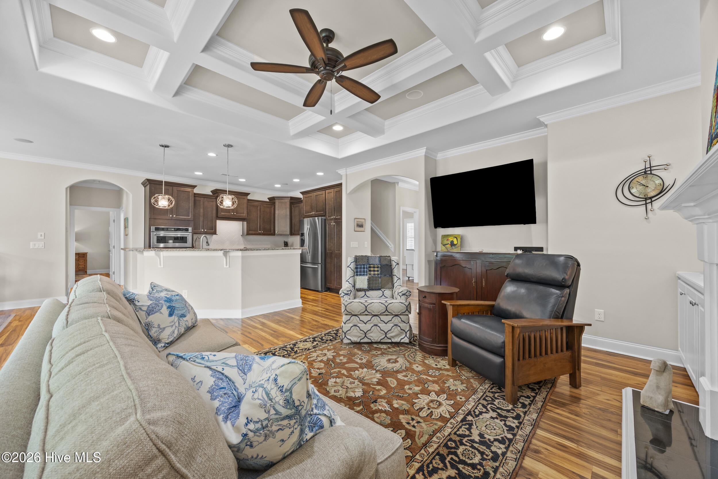 100566024 | Photo 12