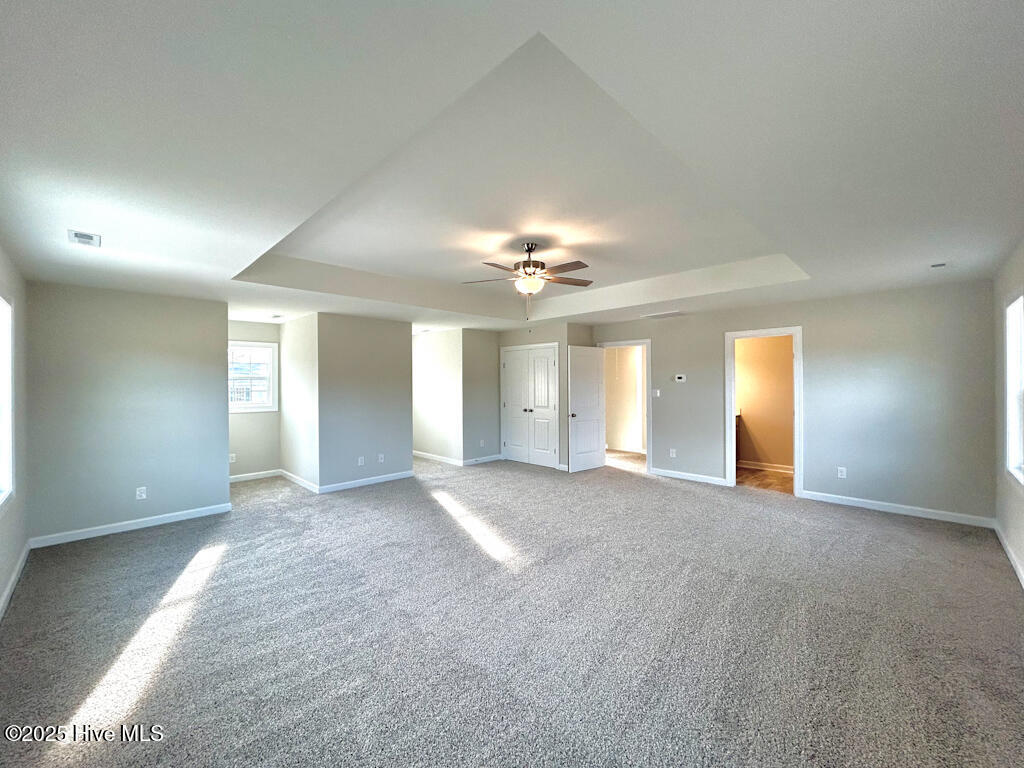 100522198 | Photo 44