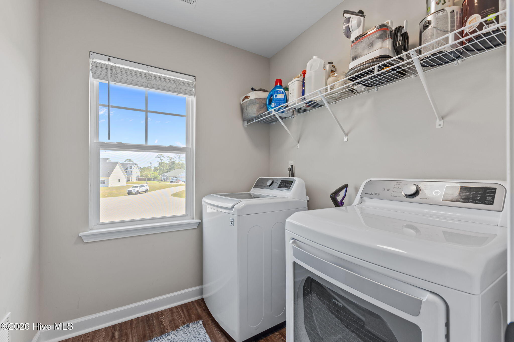 100568670 | Photo 29