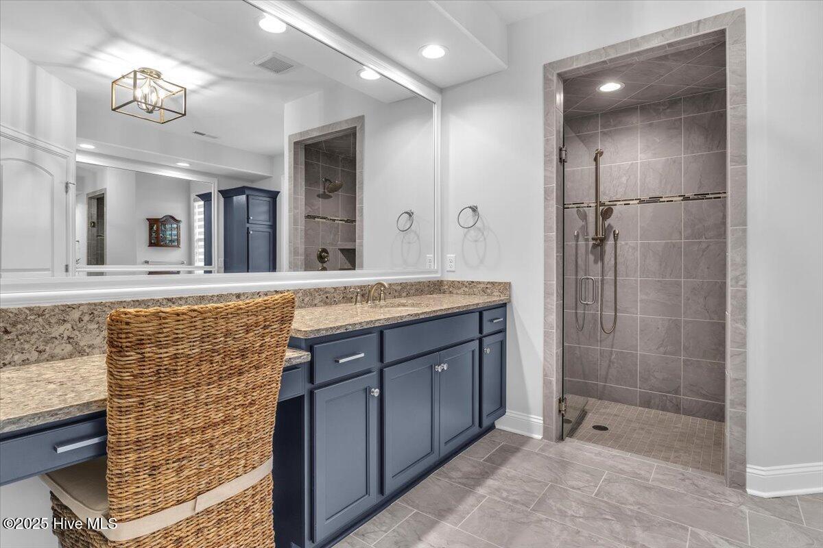 100527091 | Photo 30