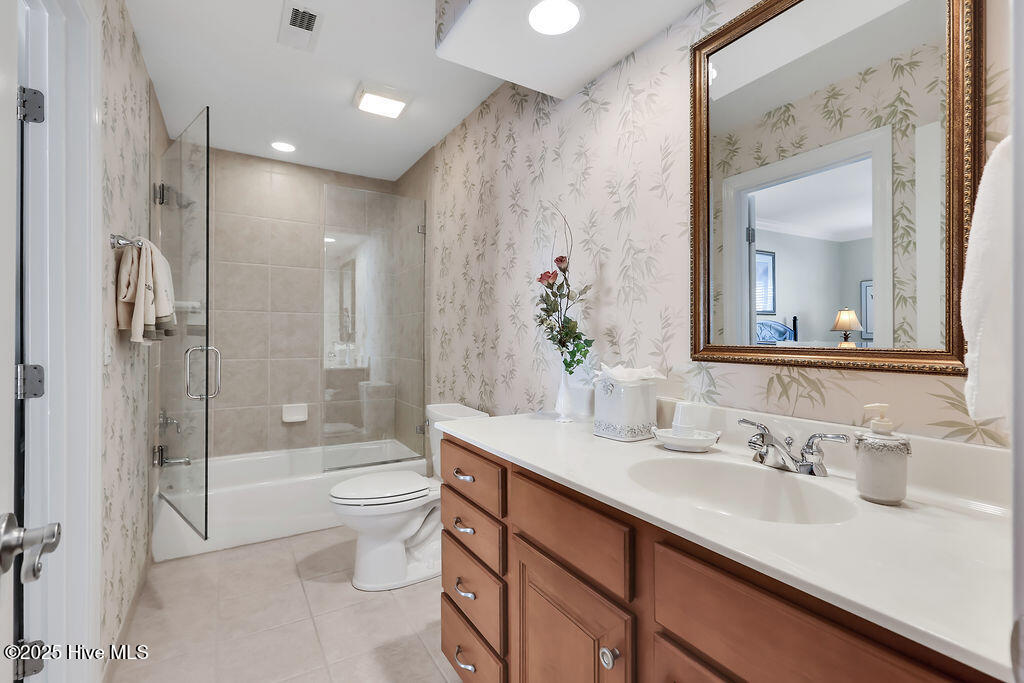 100544597 | Photo 25