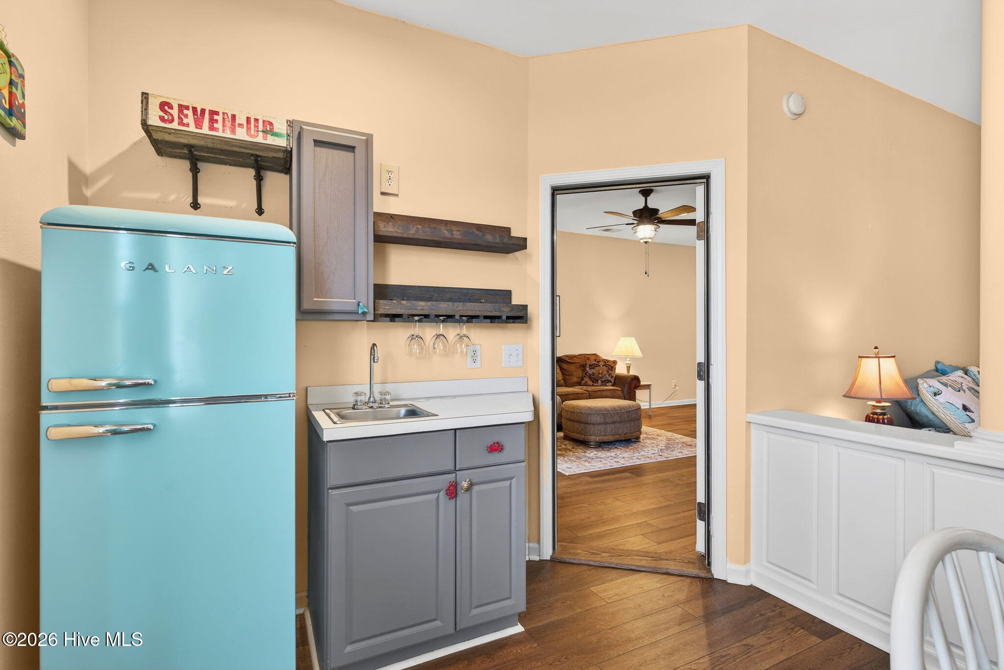 100558580 | Photo 22