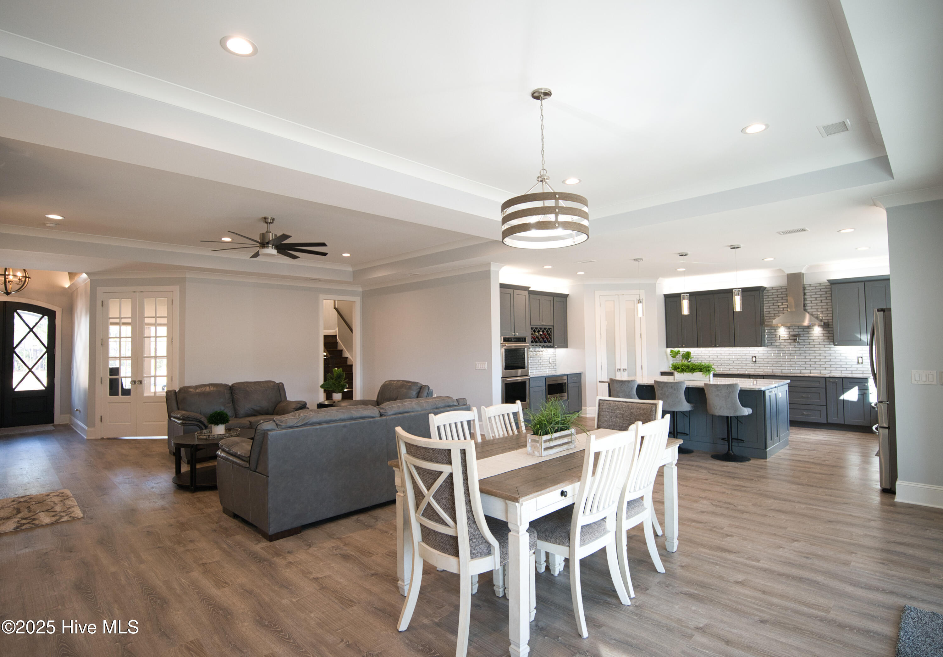 100546521 | Photo 35