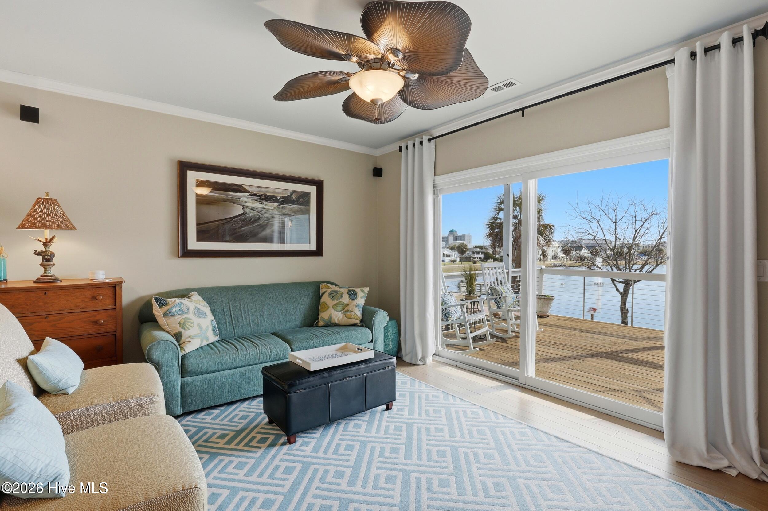 100559731 | Photo 11