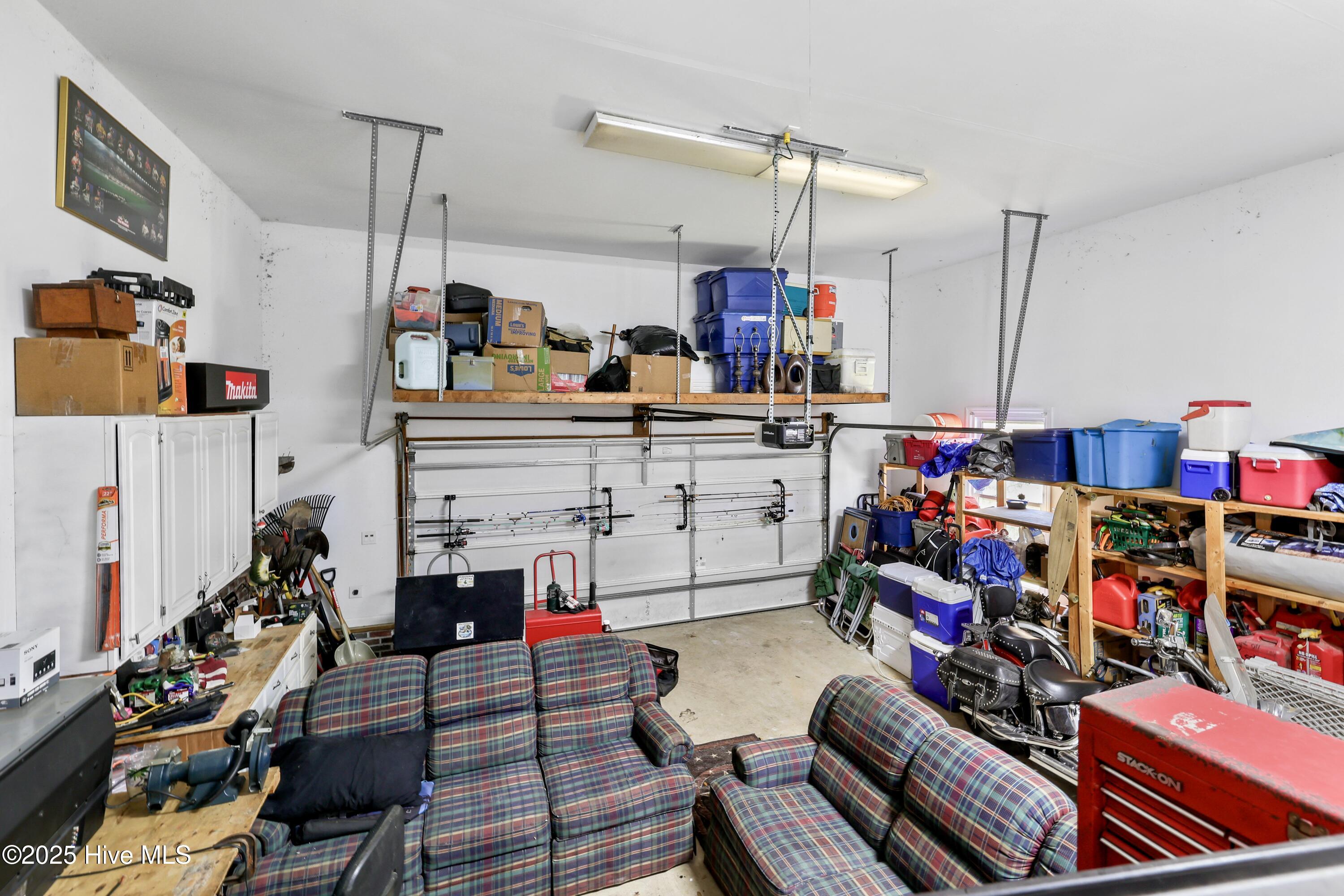 100494735 | Photo 60