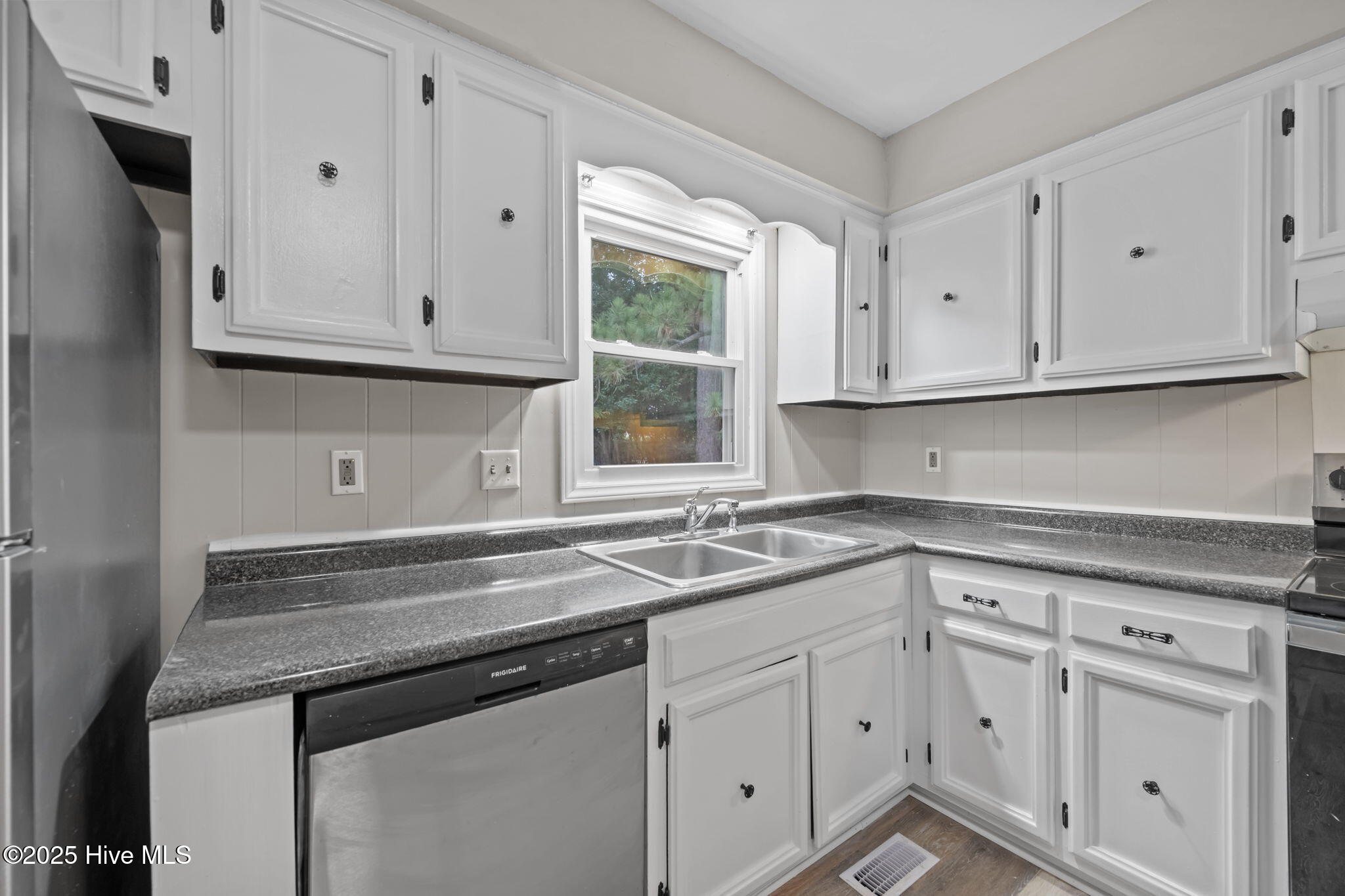 100540509 | Photo 10