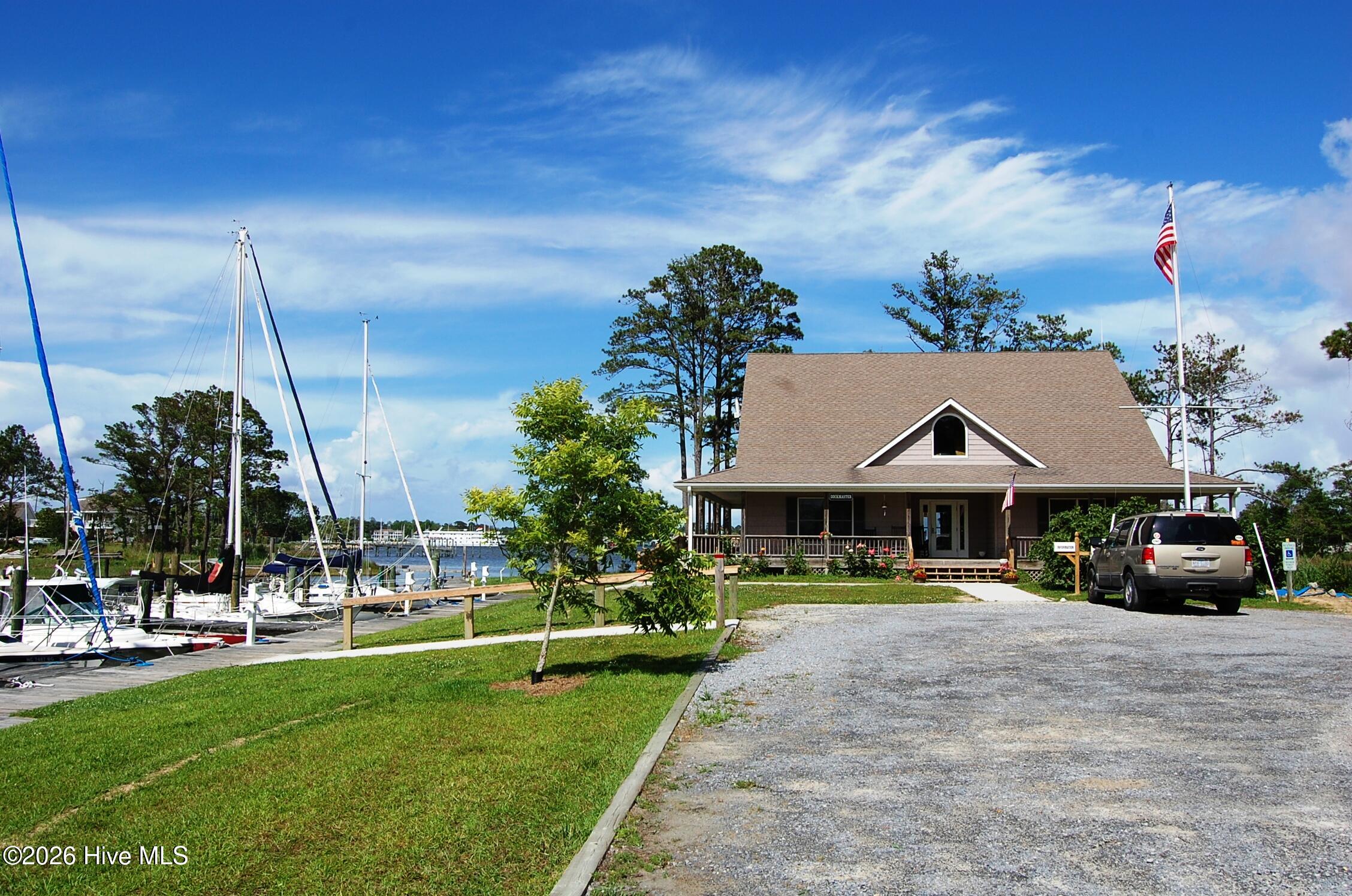 33 Pecan Grove Marina Slip # 33,Oriental