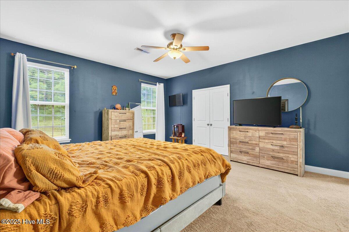 100522769 | Photo 19