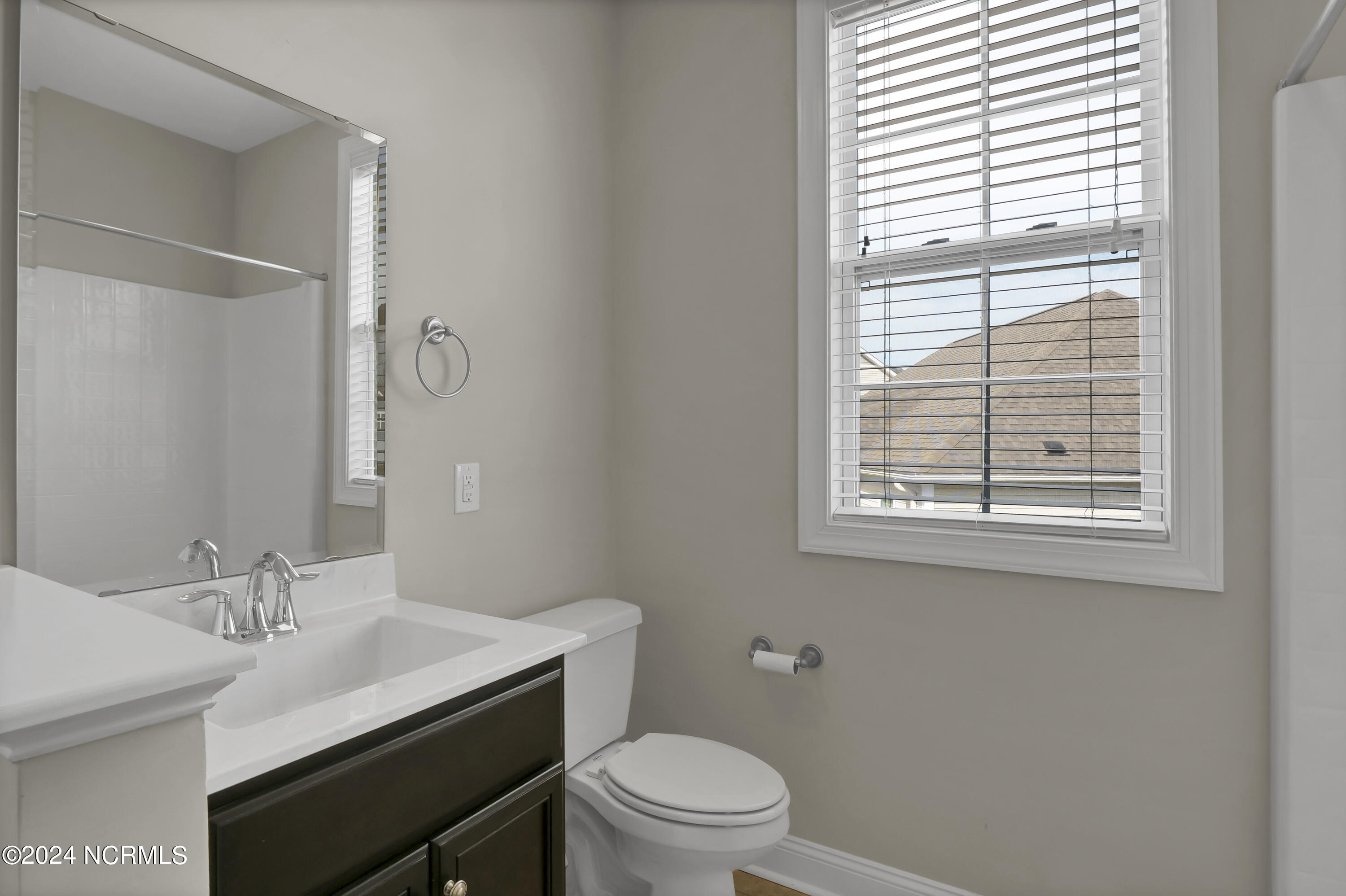 100547498 | Photo 27