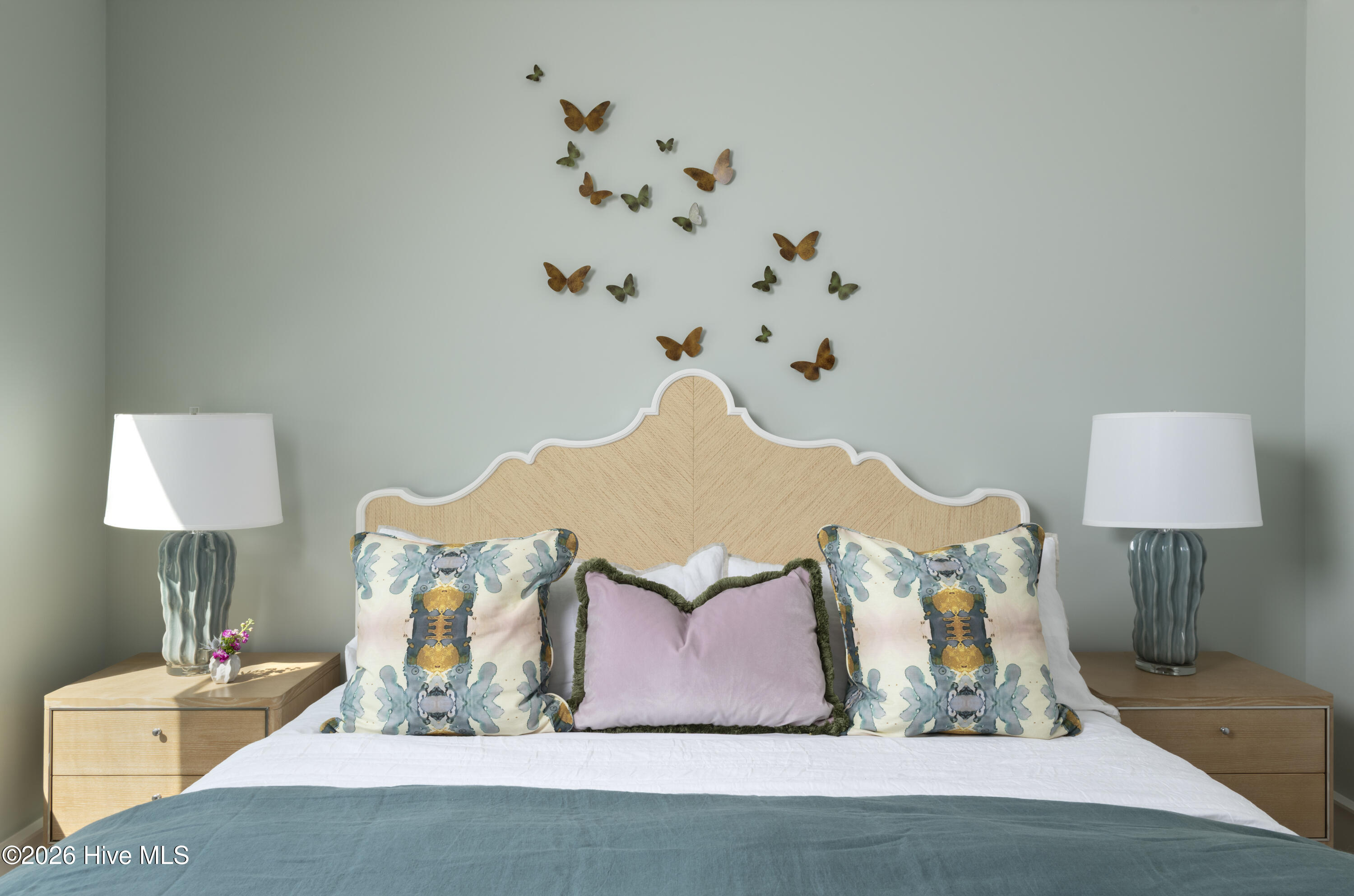 100569971 | Photo 34