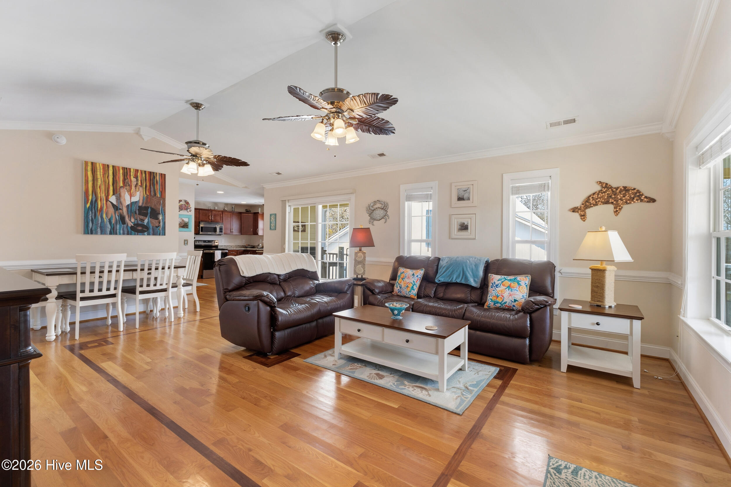 100564508 | Photo 18