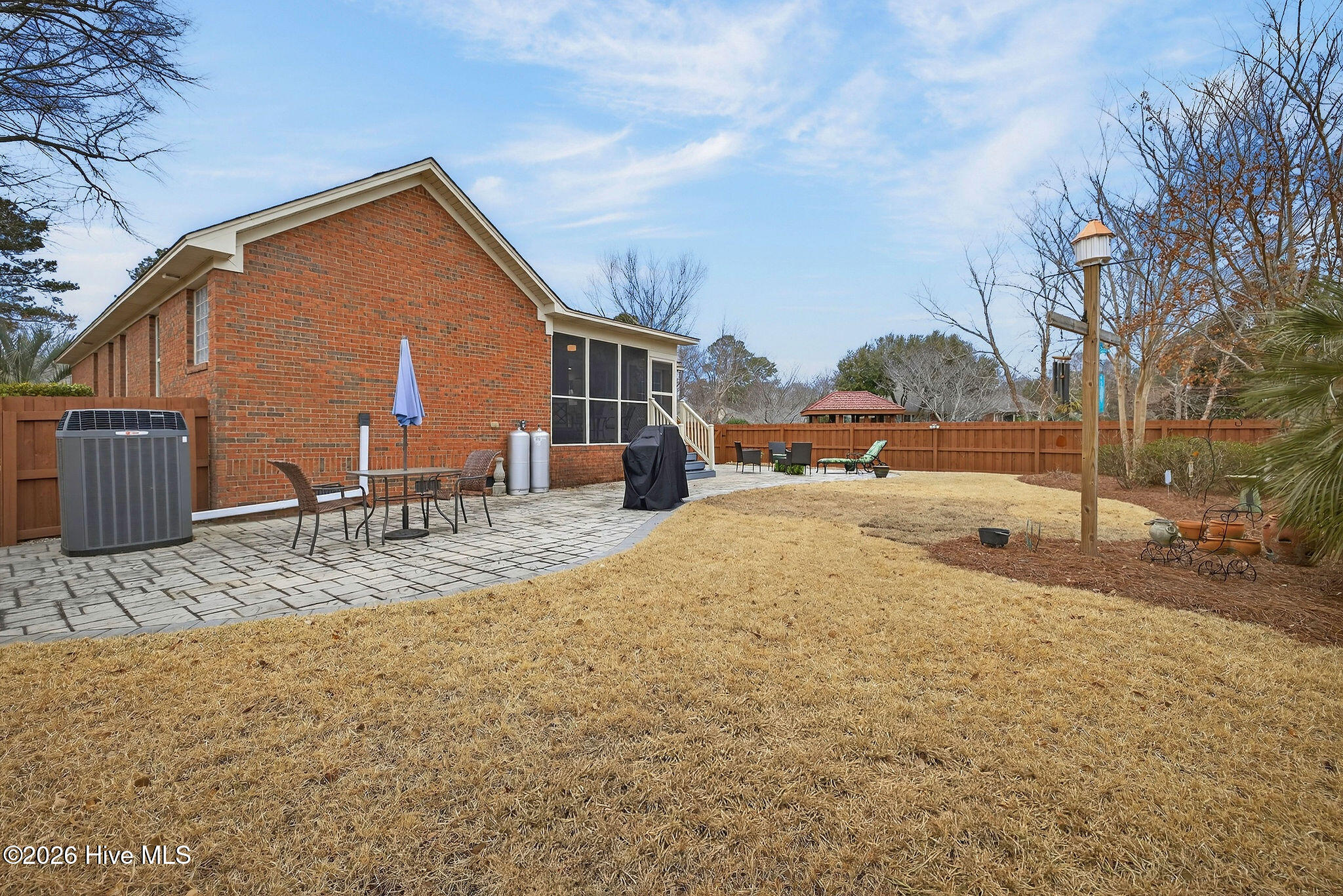 100557092 | Photo 42