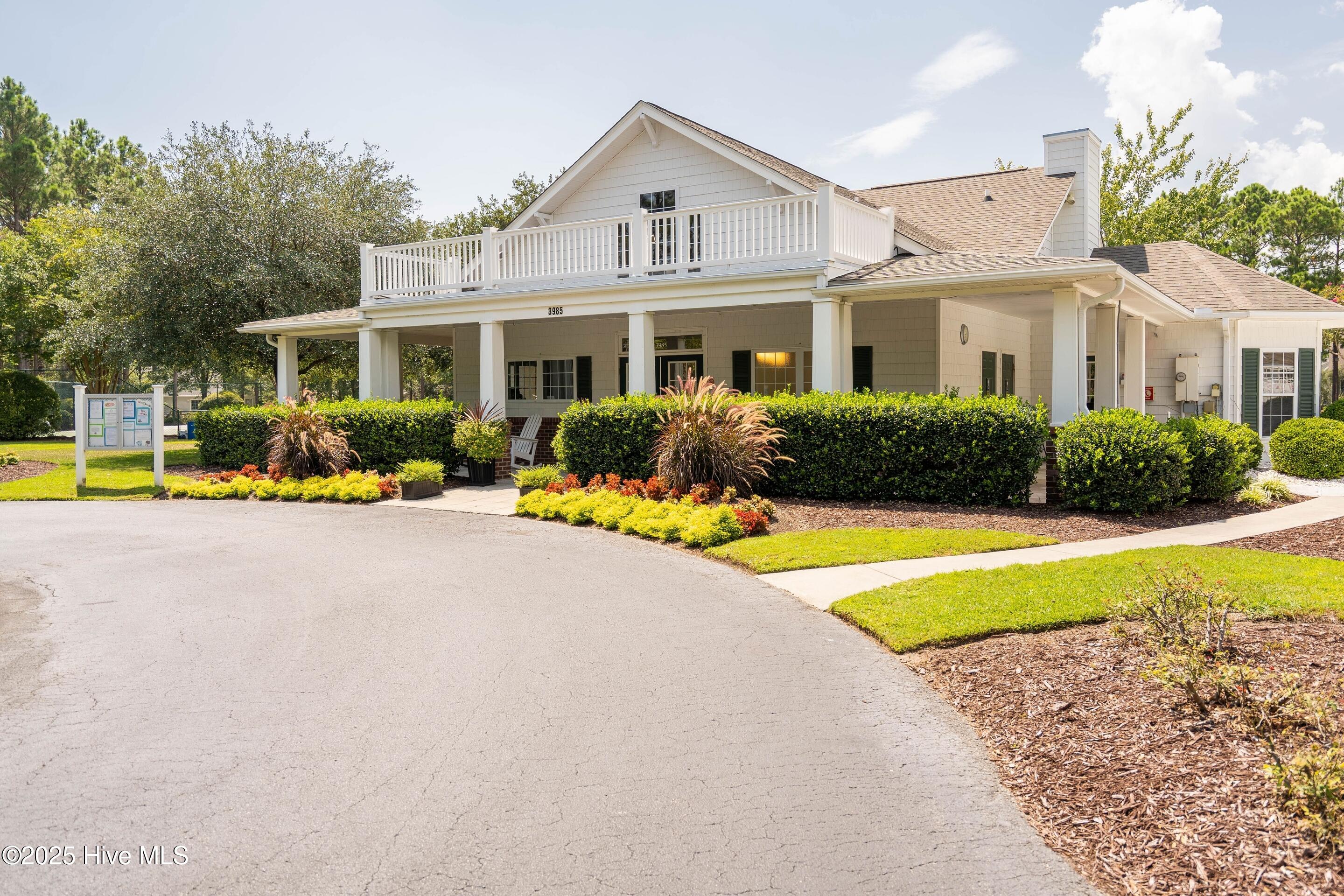 100525982 | Photo 67