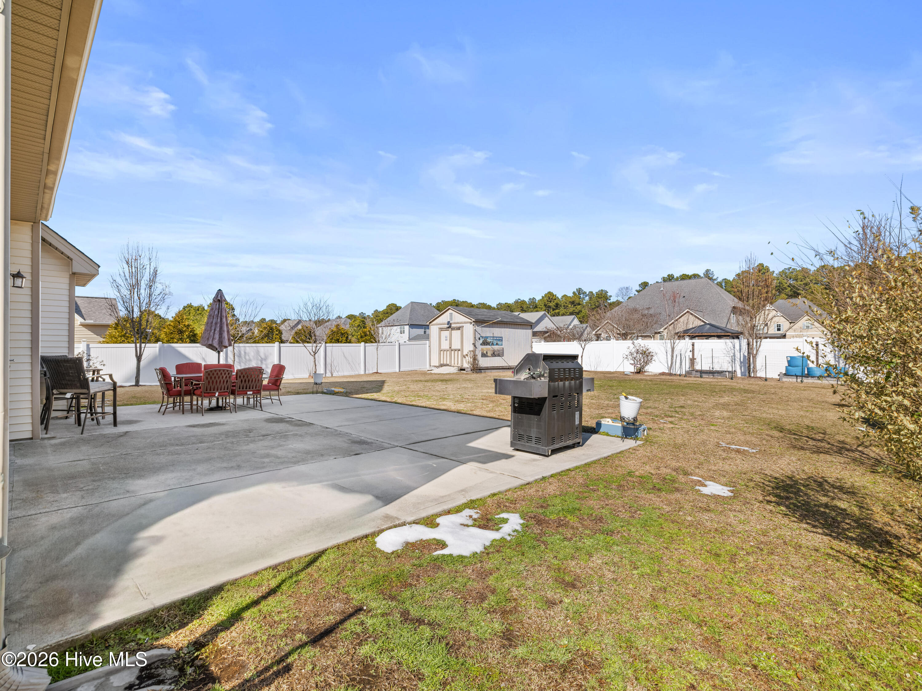 100553389 | Photo 59