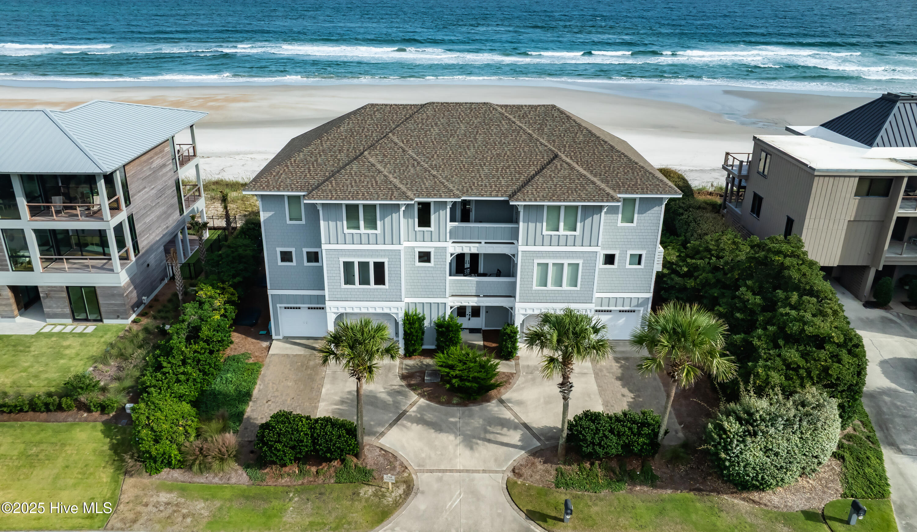 100498351 | Photo 72