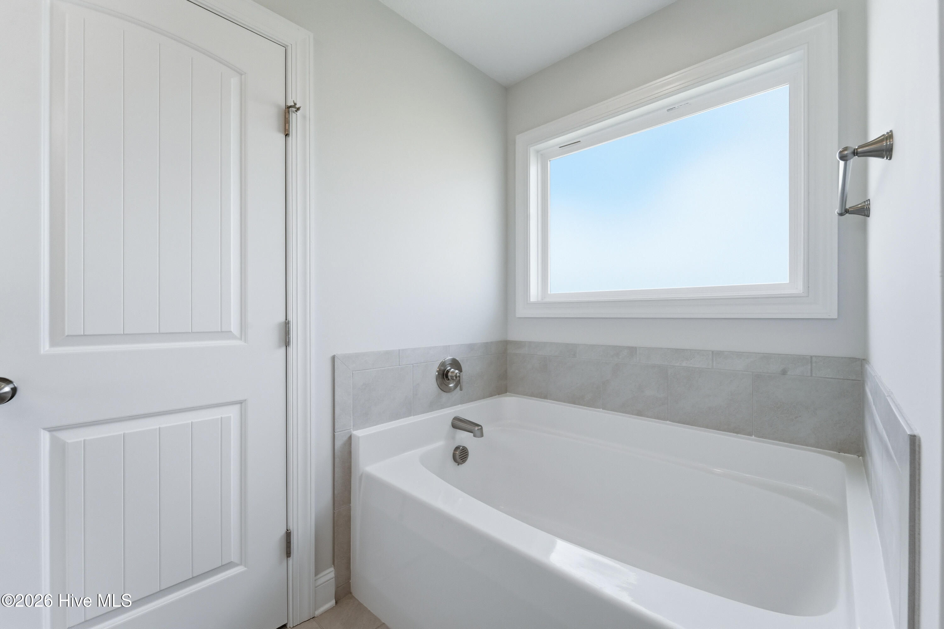 100530741 | Photo 19