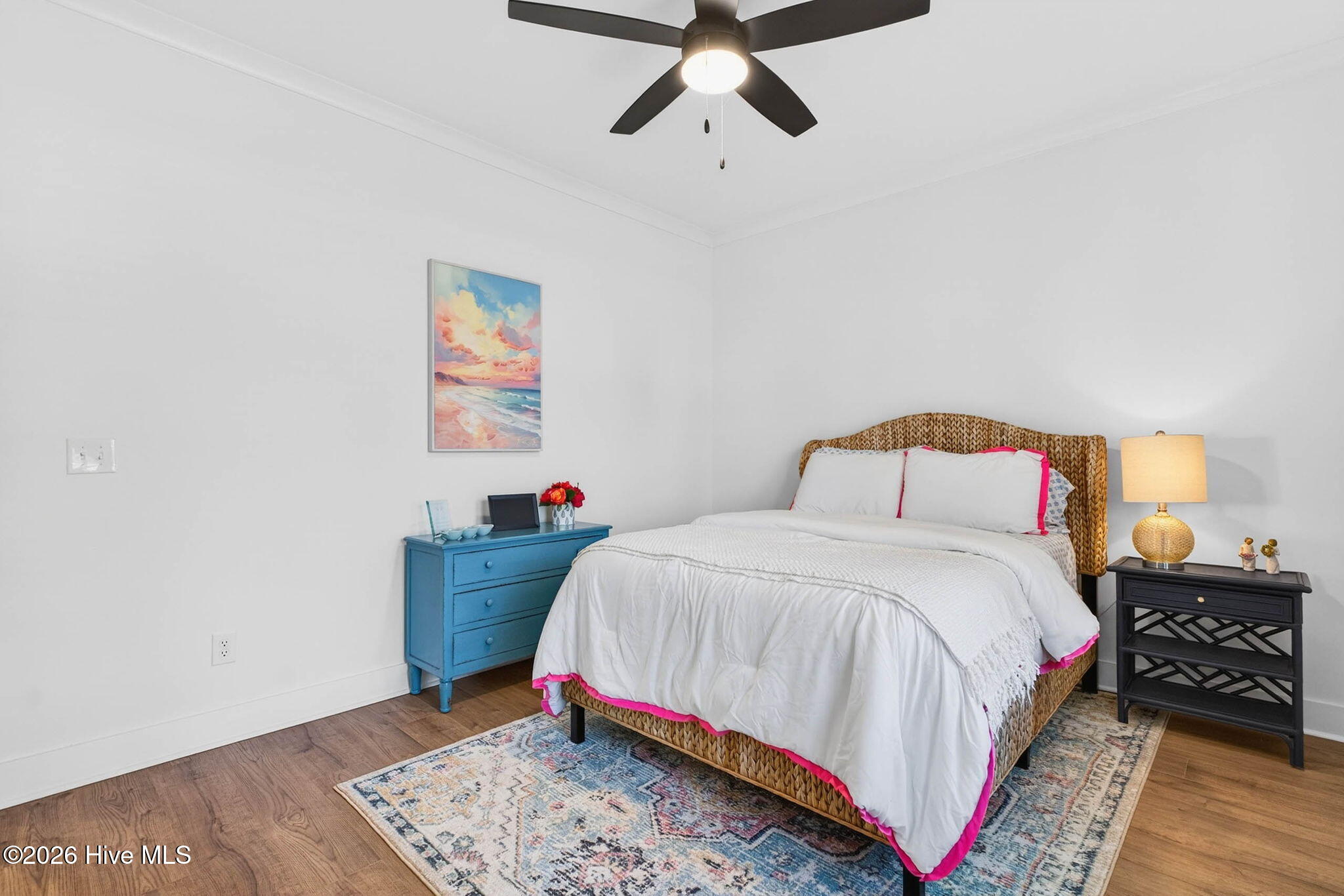 100561272 | Photo 25