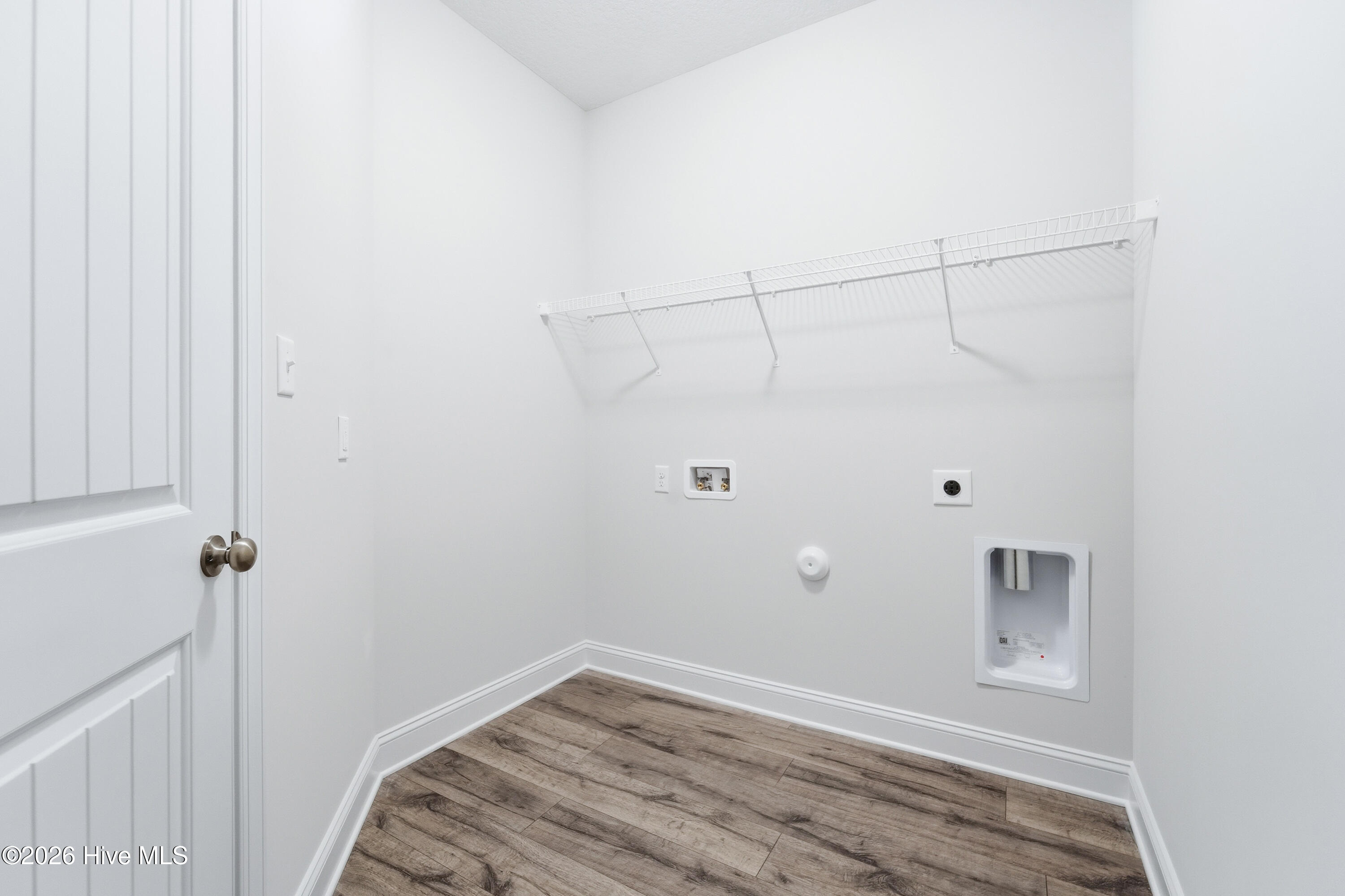 100530742 | Photo 29