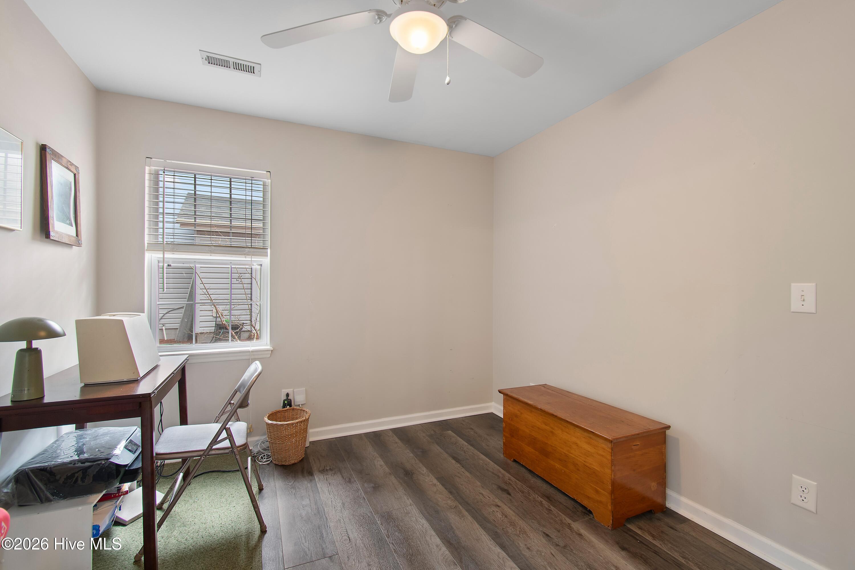 100559952 | Photo 11