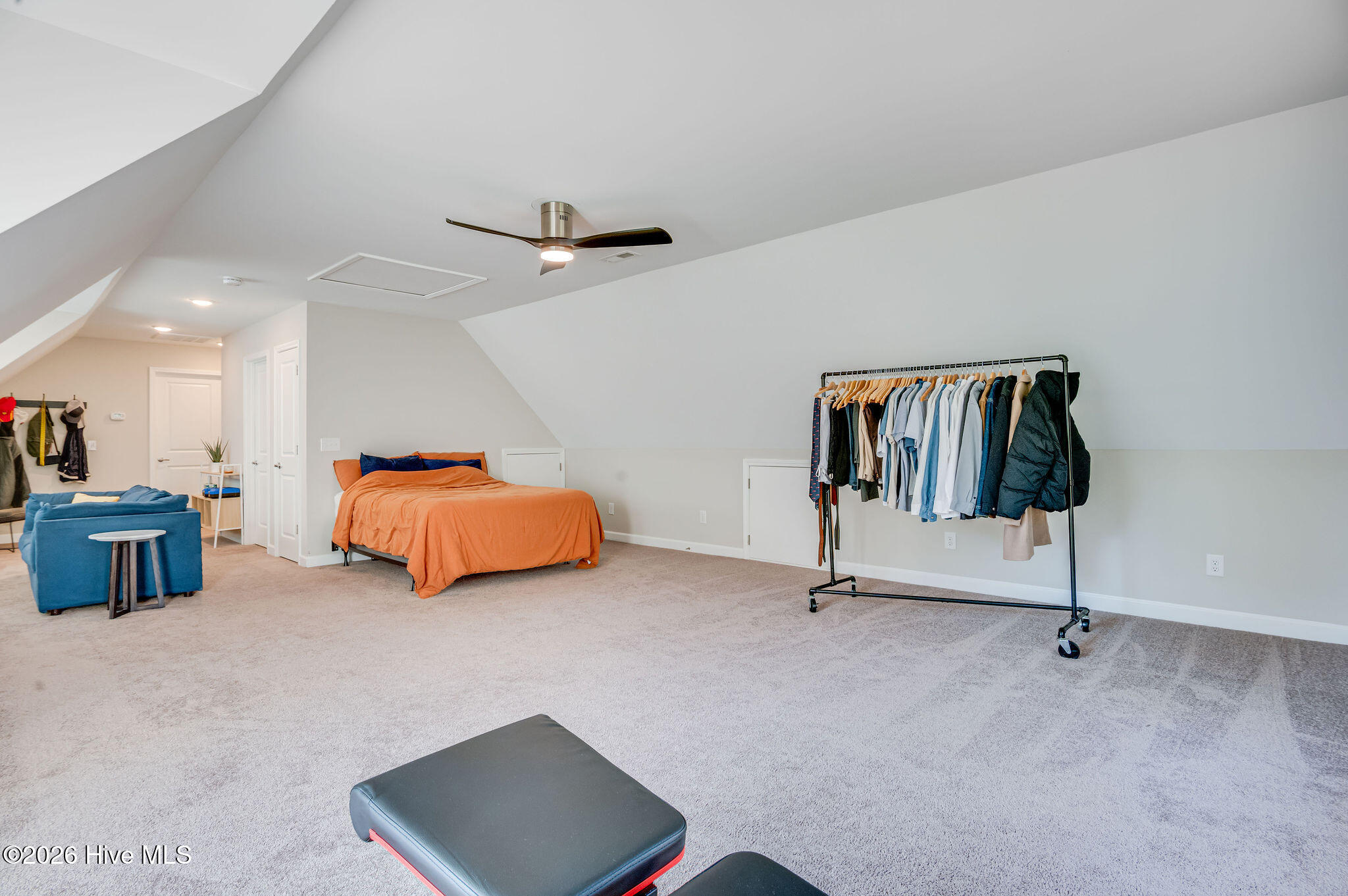 100559948 | Photo 34