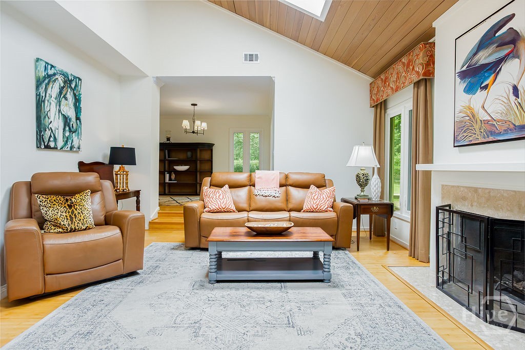 Photo 4 of Single family home for sale at 2 Bray Ln, Savannah, GA 31411 | MLS# SA362530 | Listing updated on 2026-10-20
