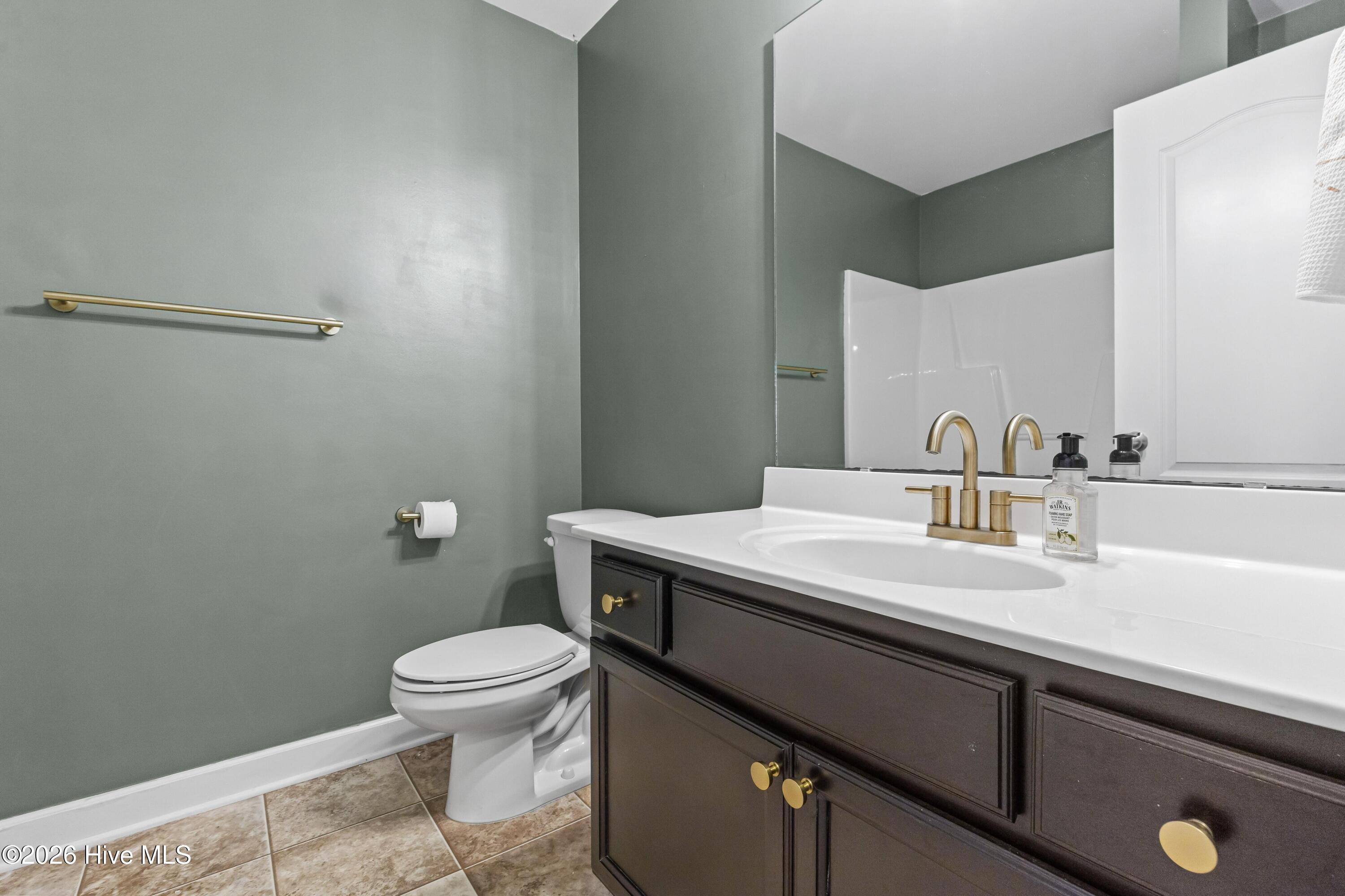 100557178 | Photo 15