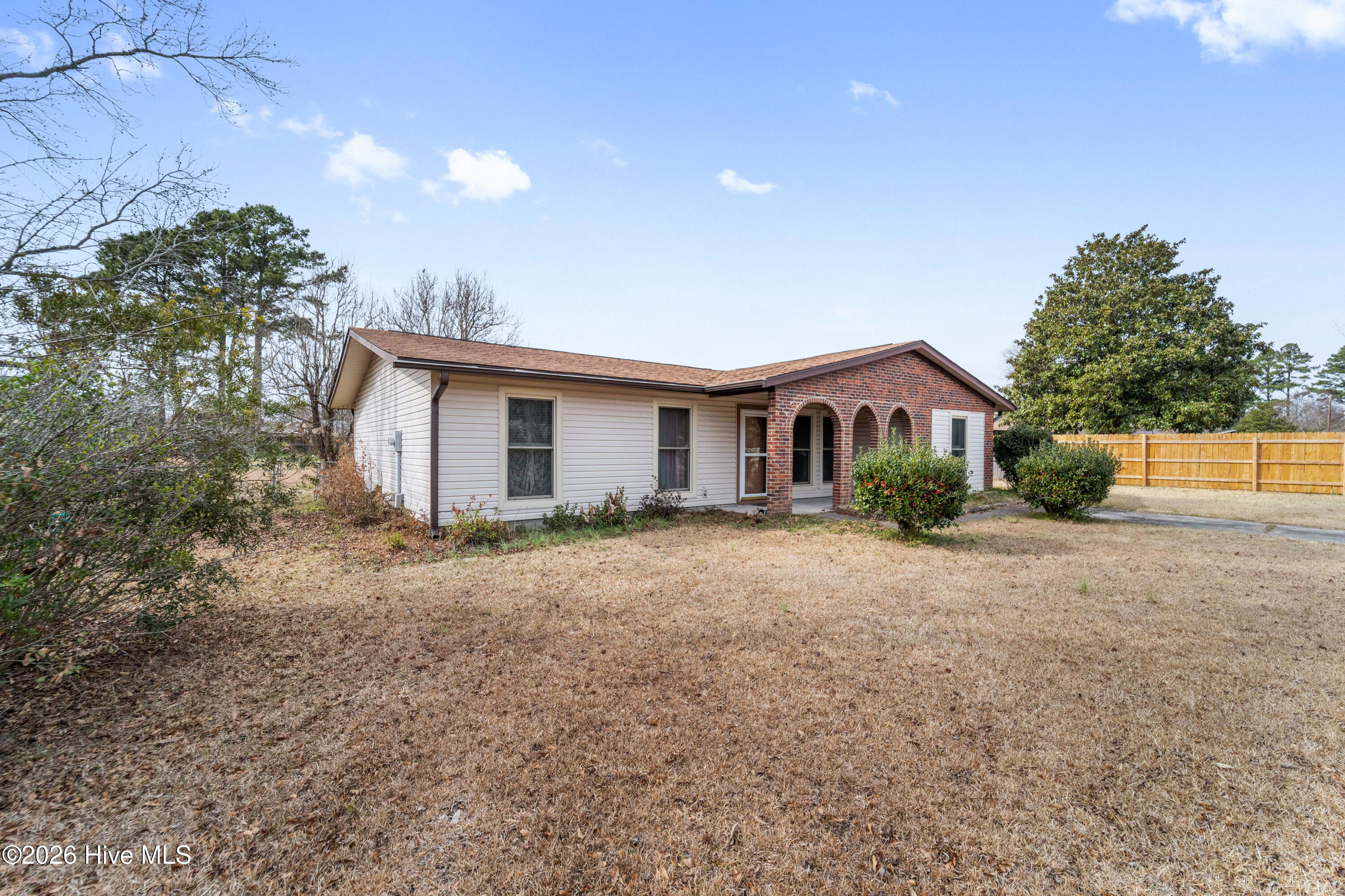 100556367 | Photo 41