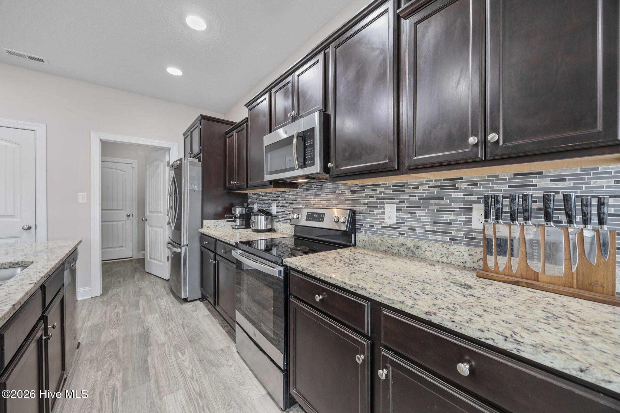112 Village Creek Drive, Maysville, NC 28555 – photo 11: 22-web-or-mls-112 Village Creek Dr. 46