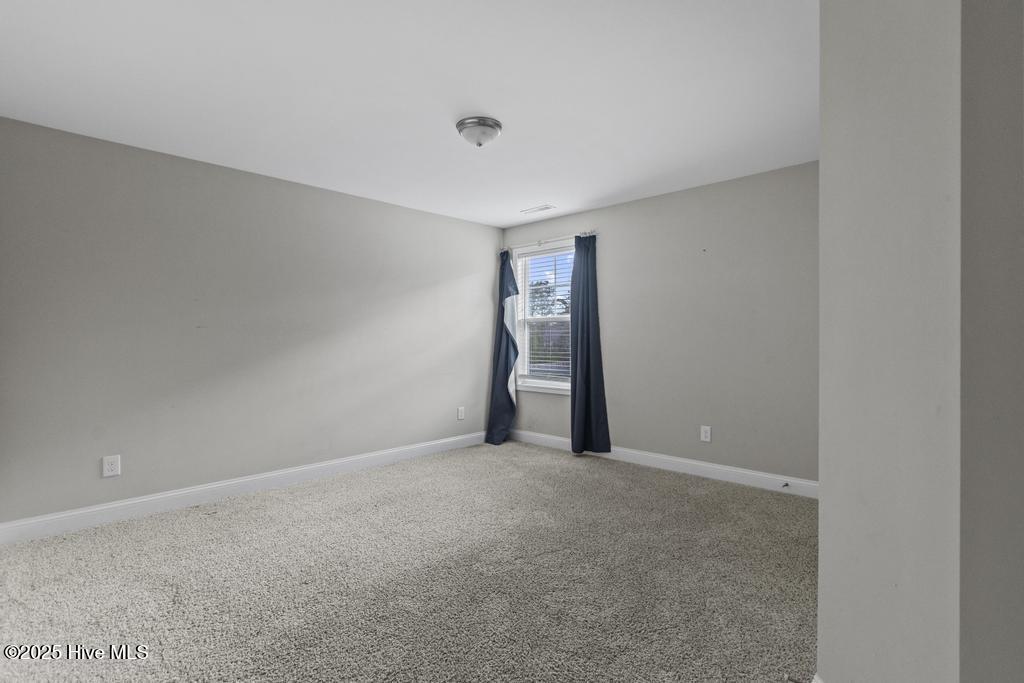 100553771 | Photo 17