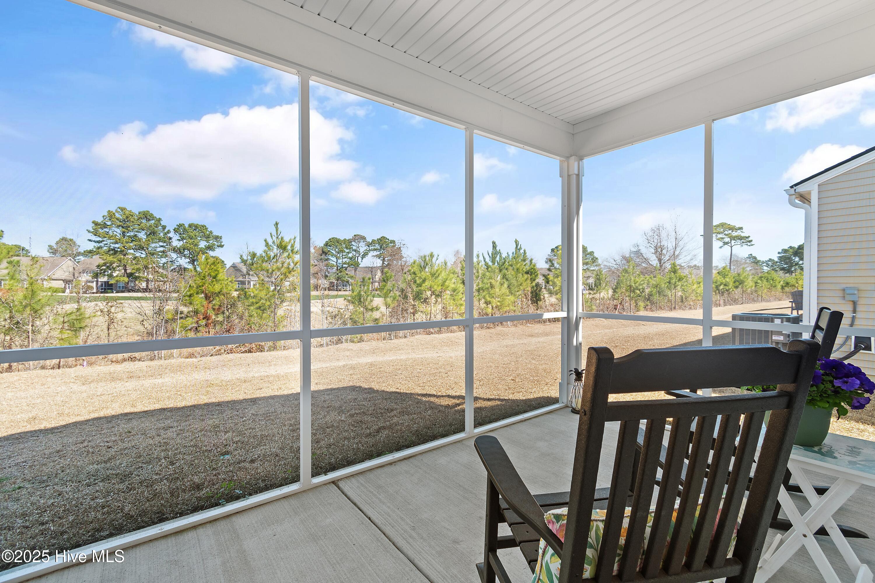 100532742 | Photo 27