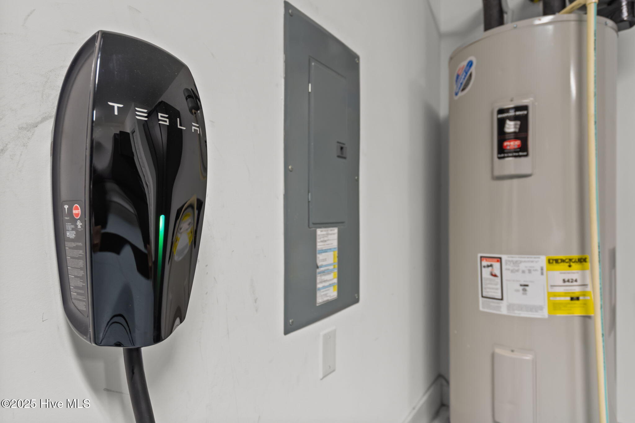 100550410 | Photo 46