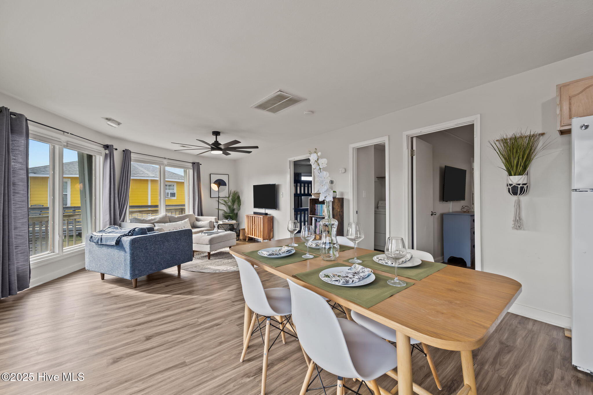 Homes for sale in North Topsail Beach, NC | 3045 Island Dr, North Topsail Beach, NC 28460 | MLS# 100543608