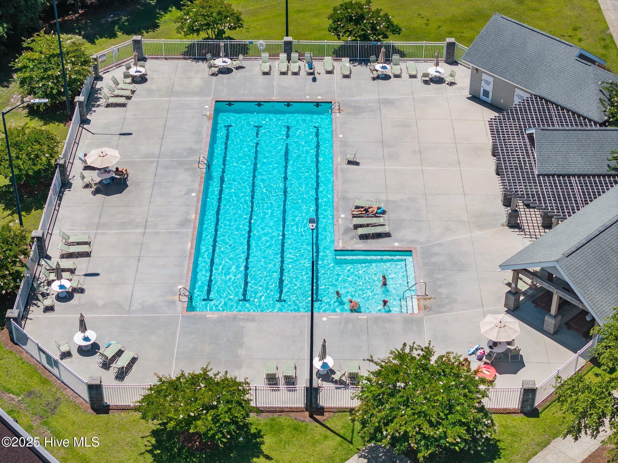 100518510 | Photo 67