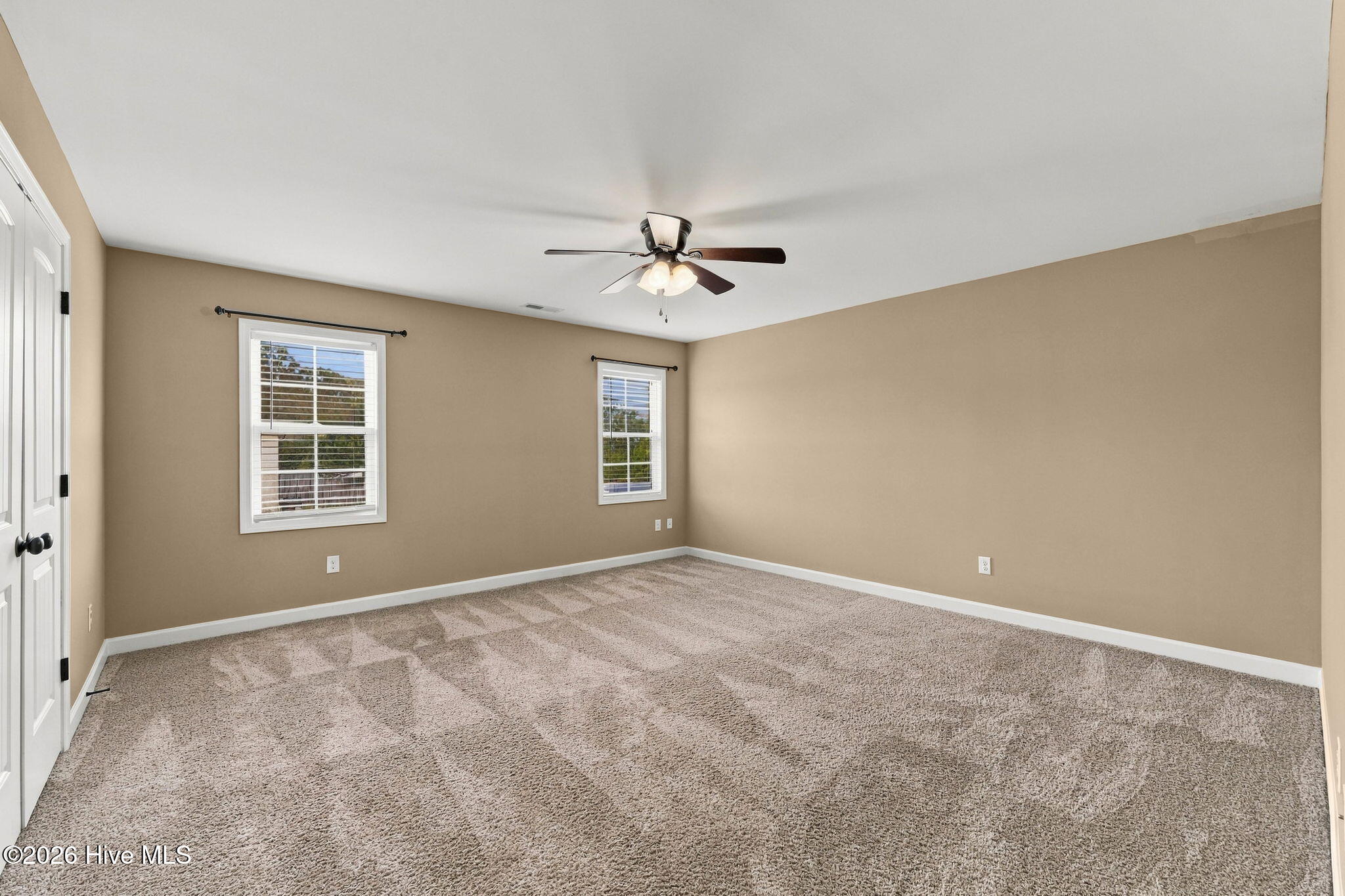 402 Kinroff Drive,Hubert