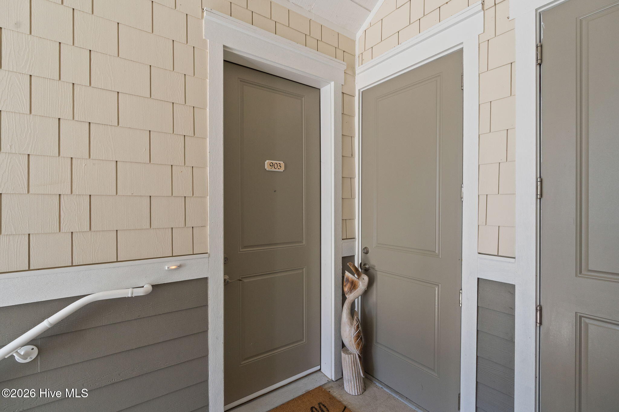 100550419 | Photo 33