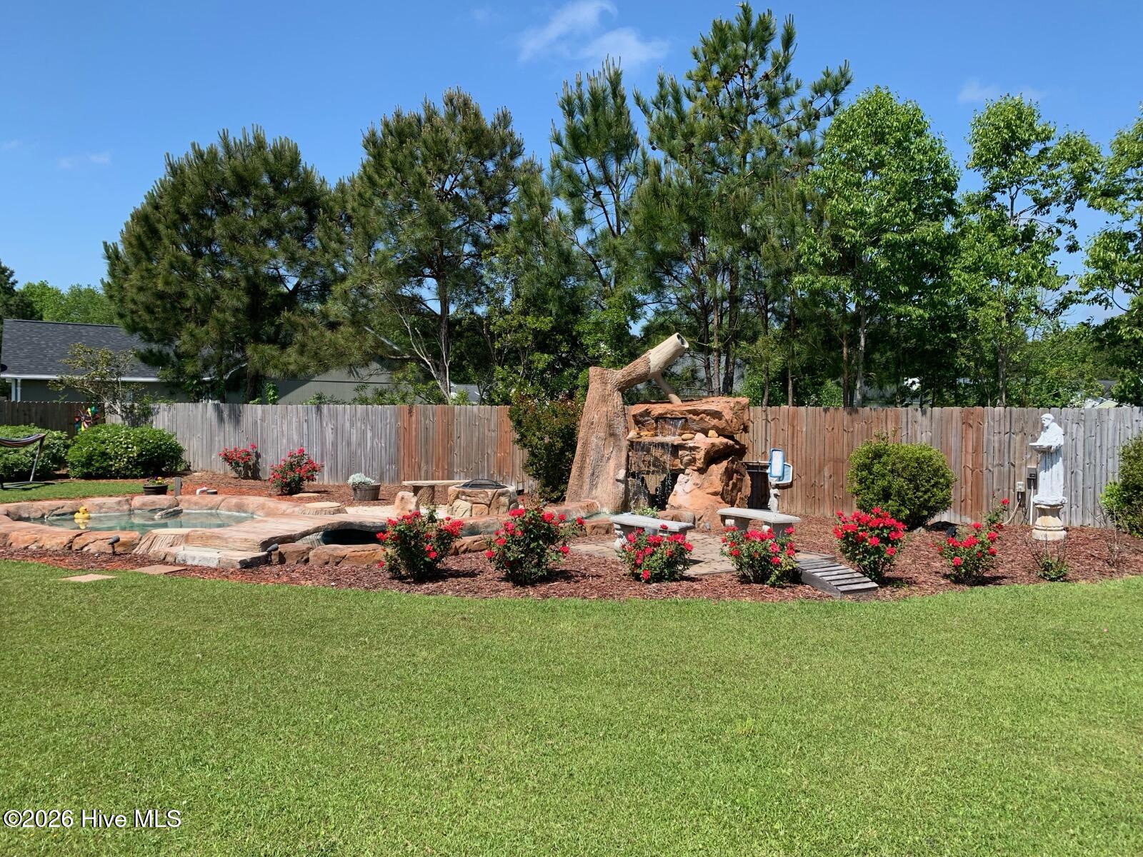 100551107 | Photo 13